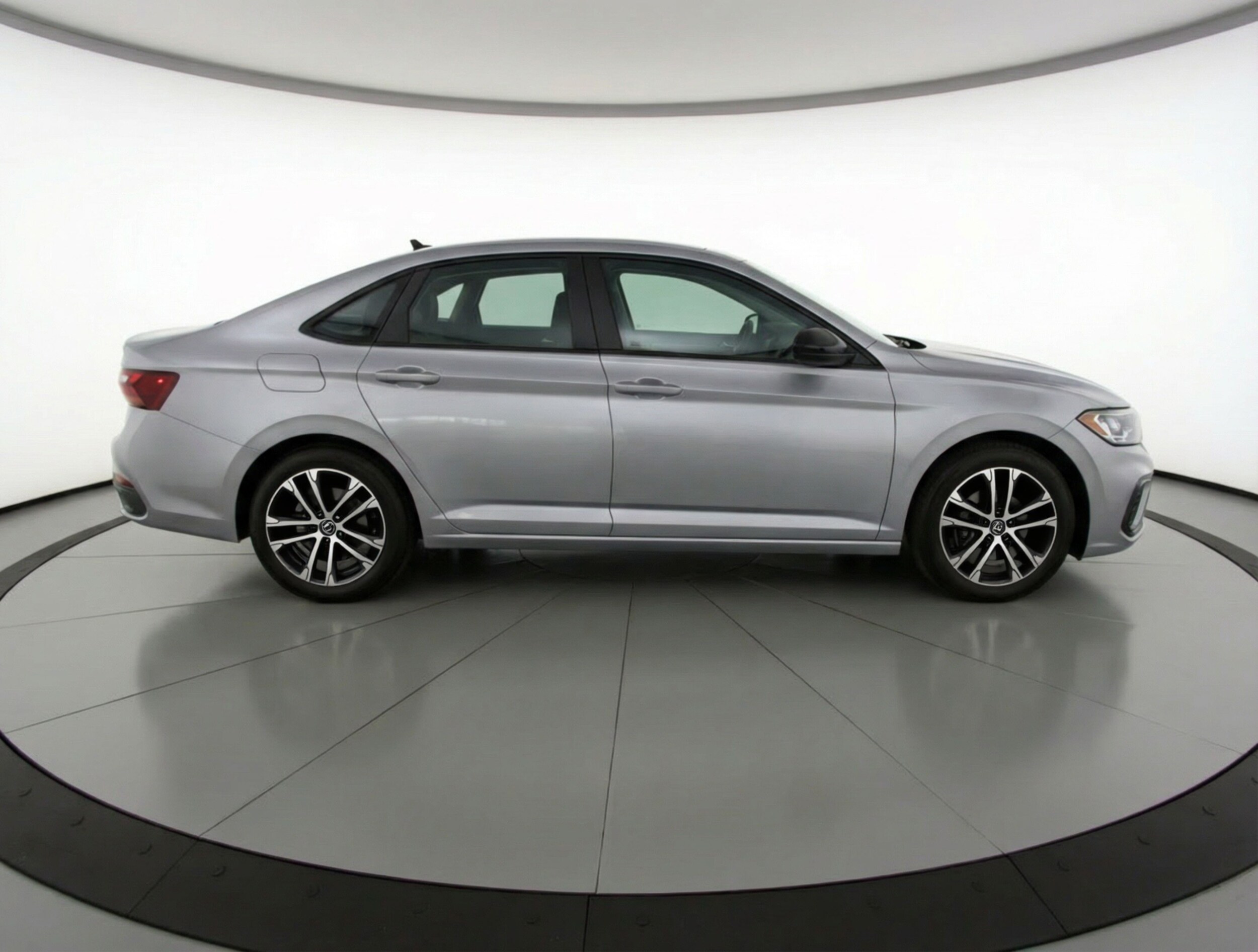 Thumbnail: 2025 Volkswagen Jetta - 8