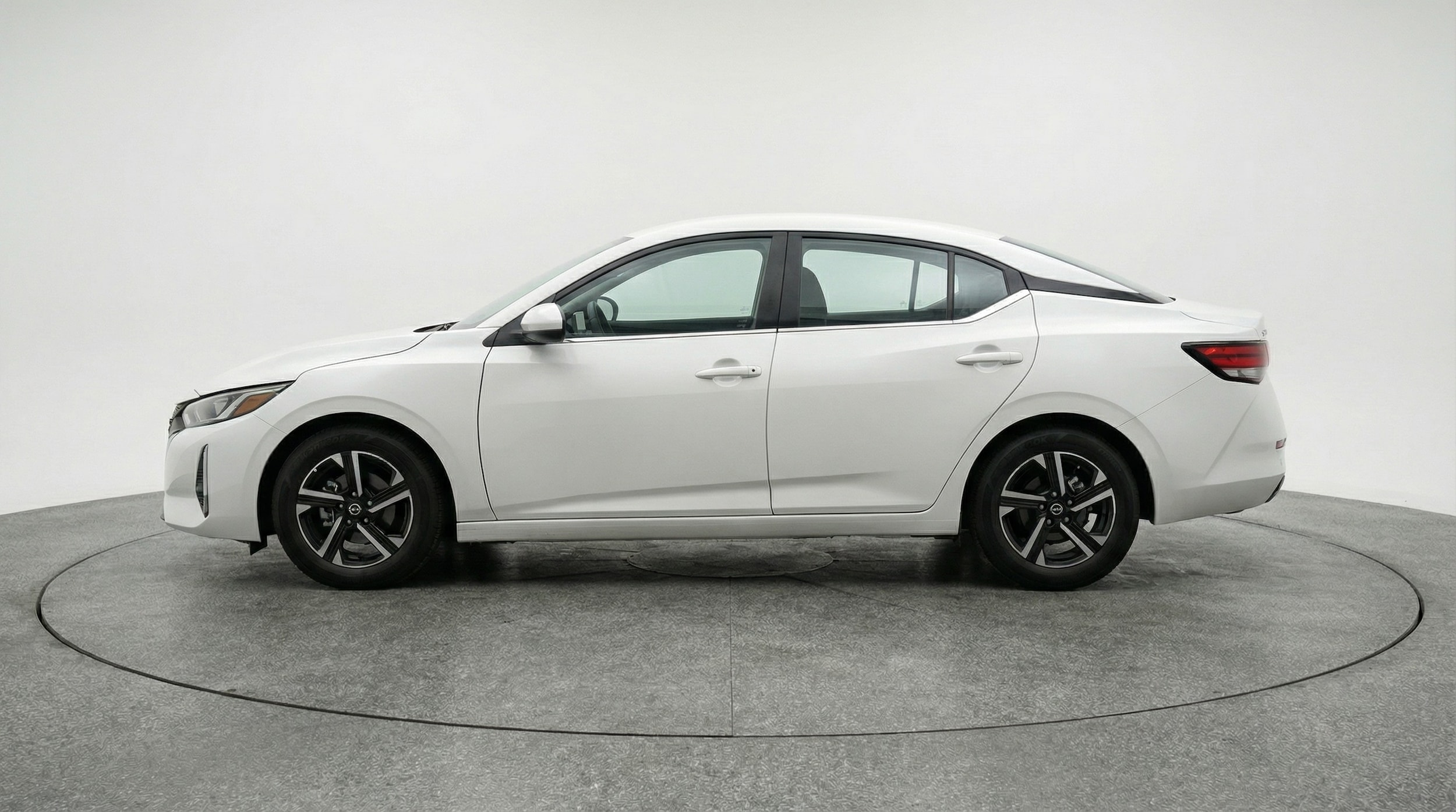 Thumbnail: 2025 Nissan Sentra - 4