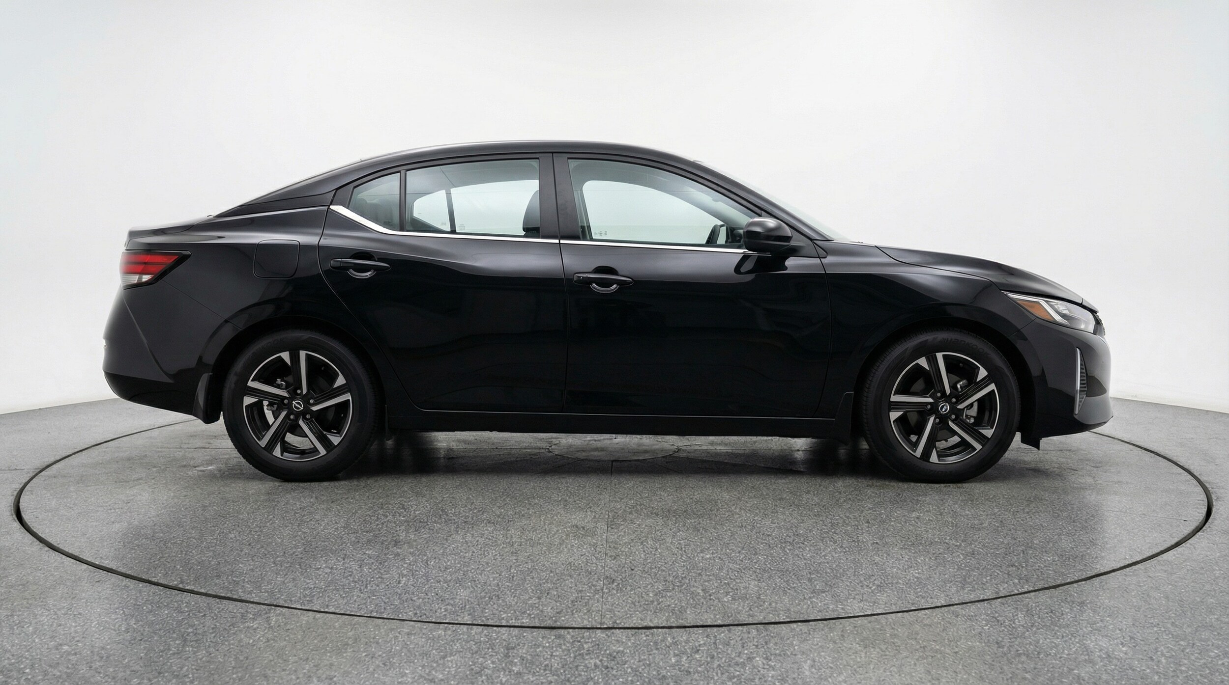 Thumbnail: 2025 Nissan Sentra - 8