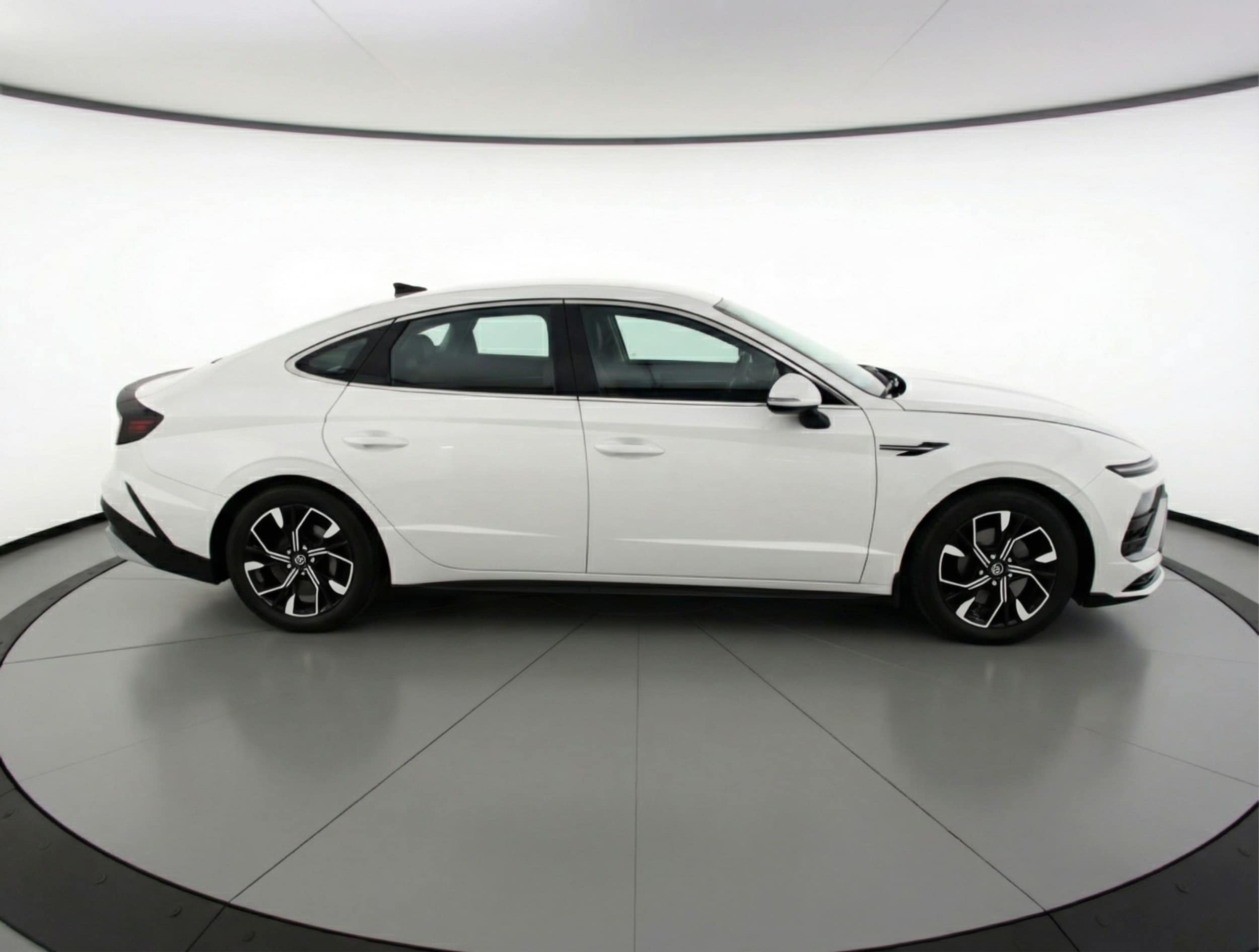 Thumbnail: 2025 Hyundai Sonata - 8