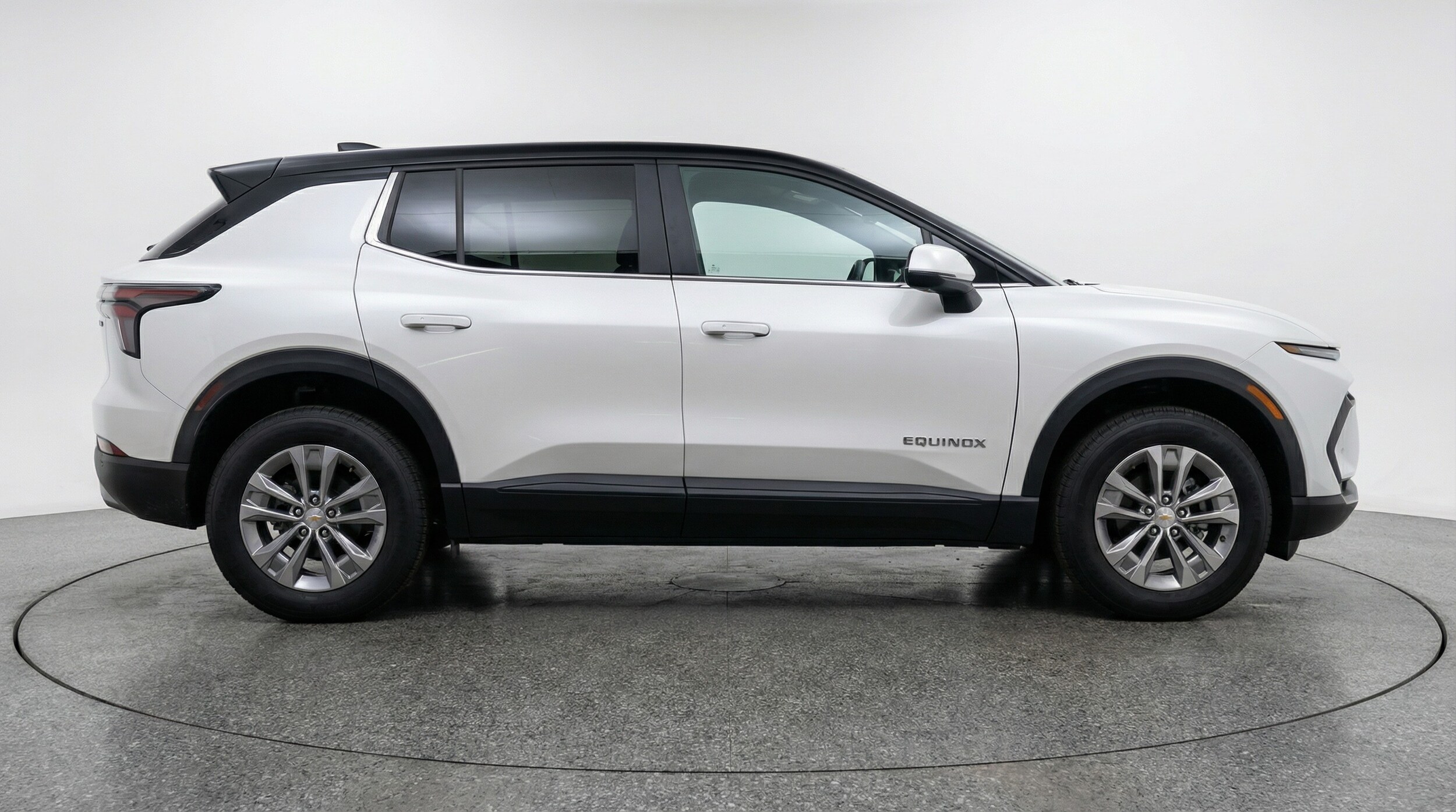 Thumbnail: 2025 Chevrolet Equinox - 8