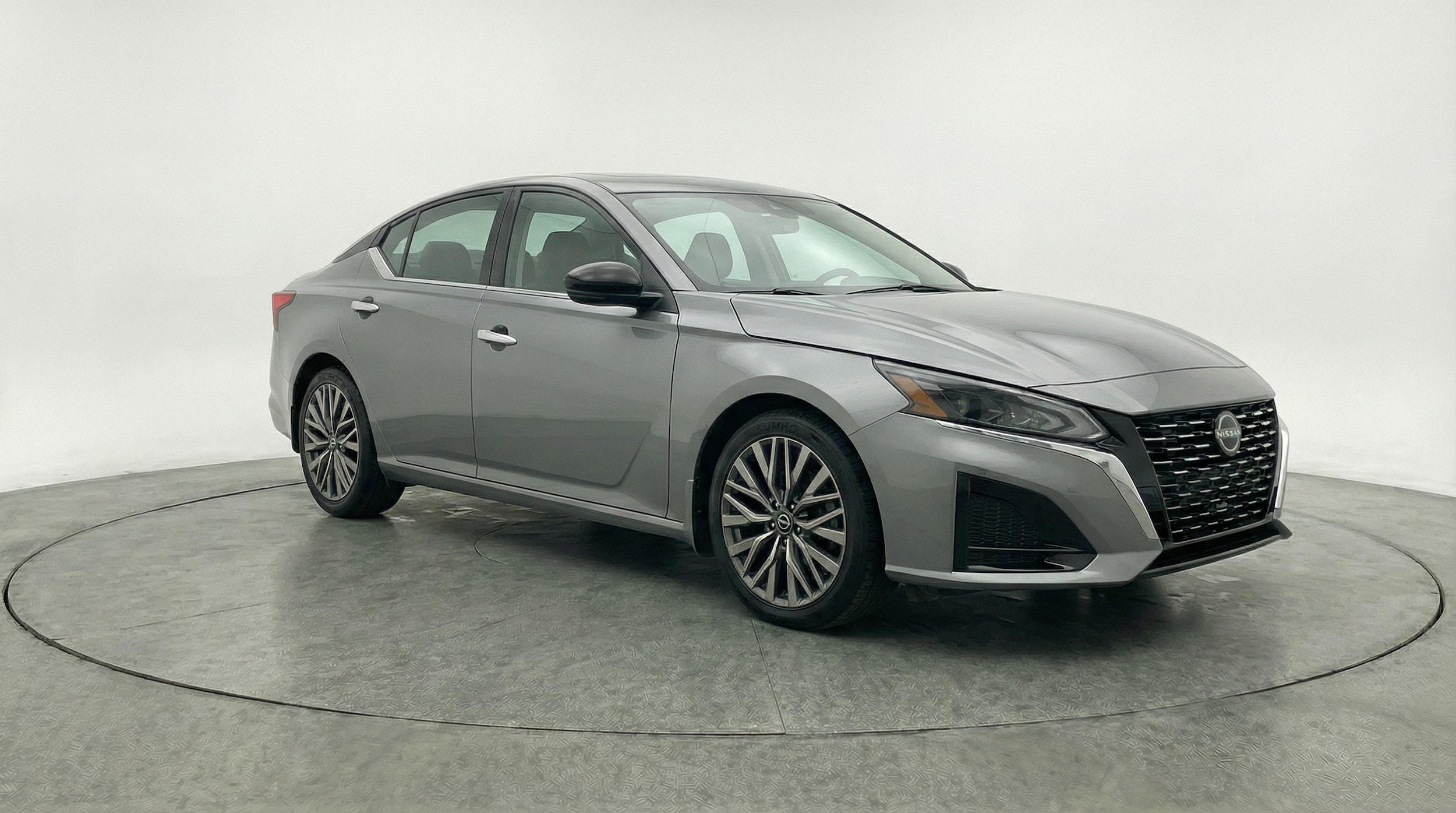 Thumbnail: 2025 Nissan Altima - 1