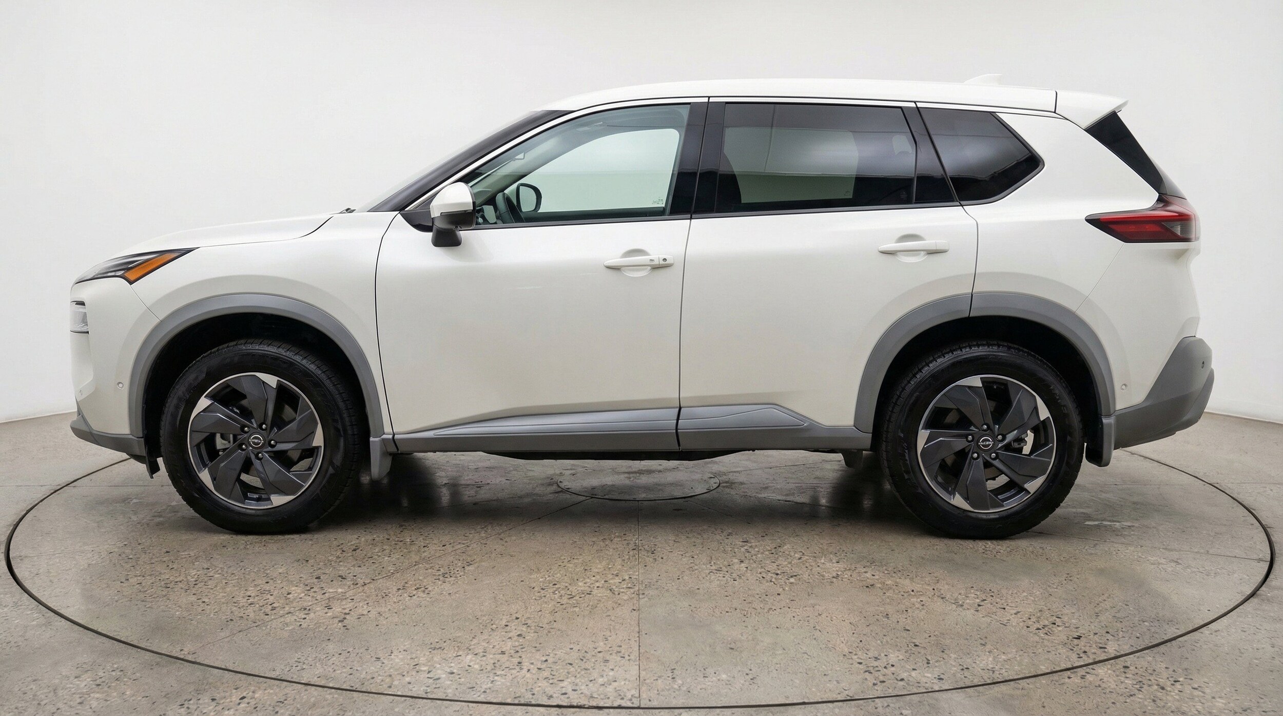 Thumbnail: 2025 Nissan Rogue - 5