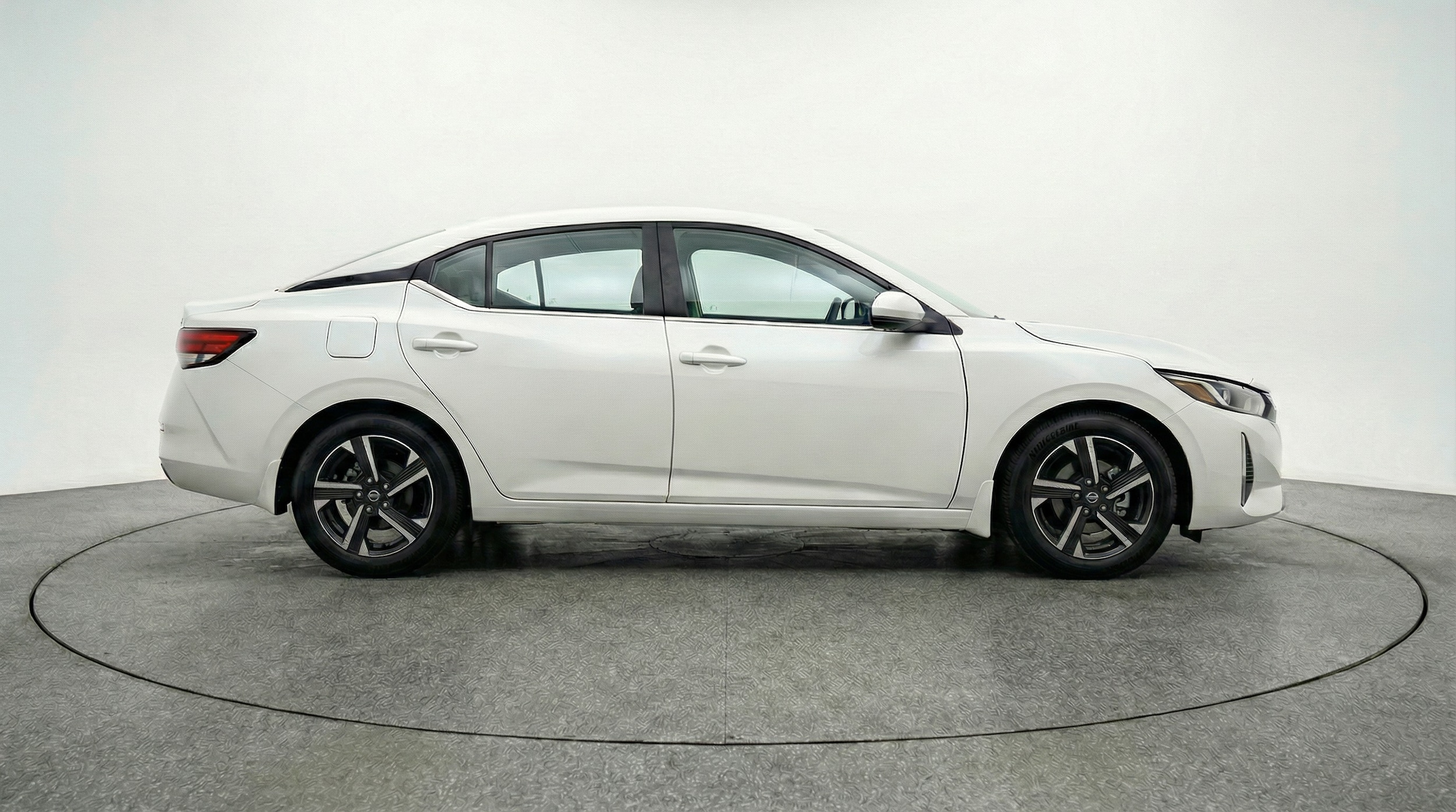 Thumbnail: 2025 Nissan Sentra - 8