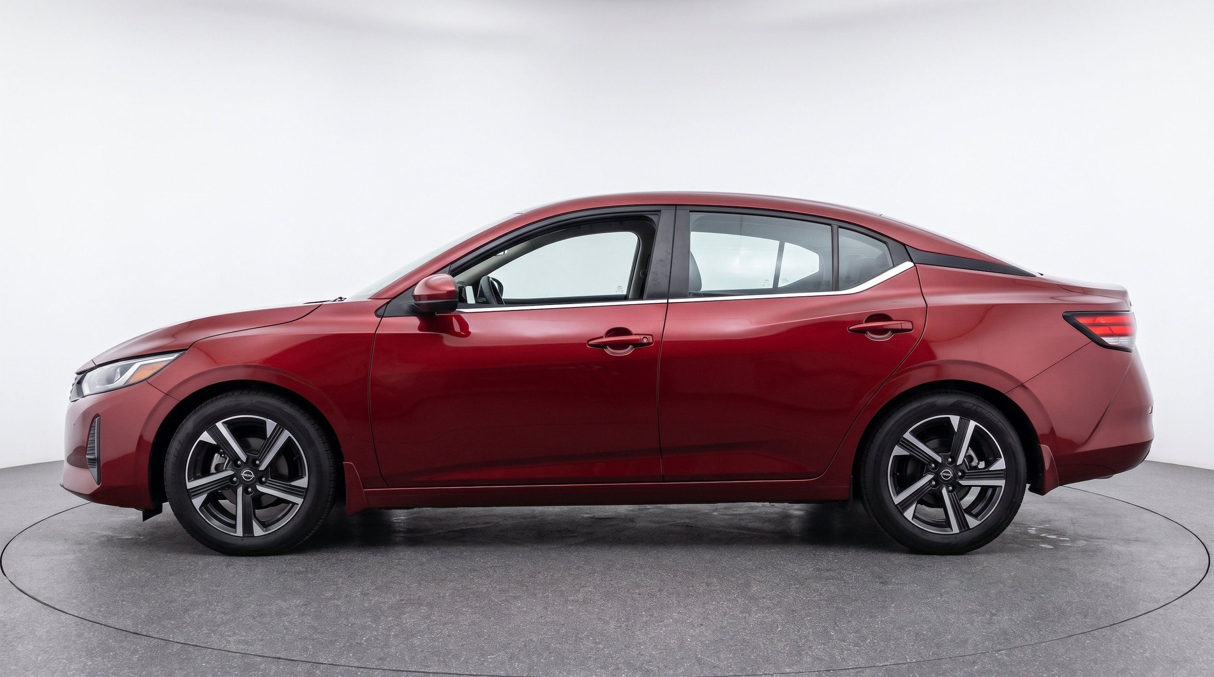 Thumbnail: 2025 Nissan Sentra - 5