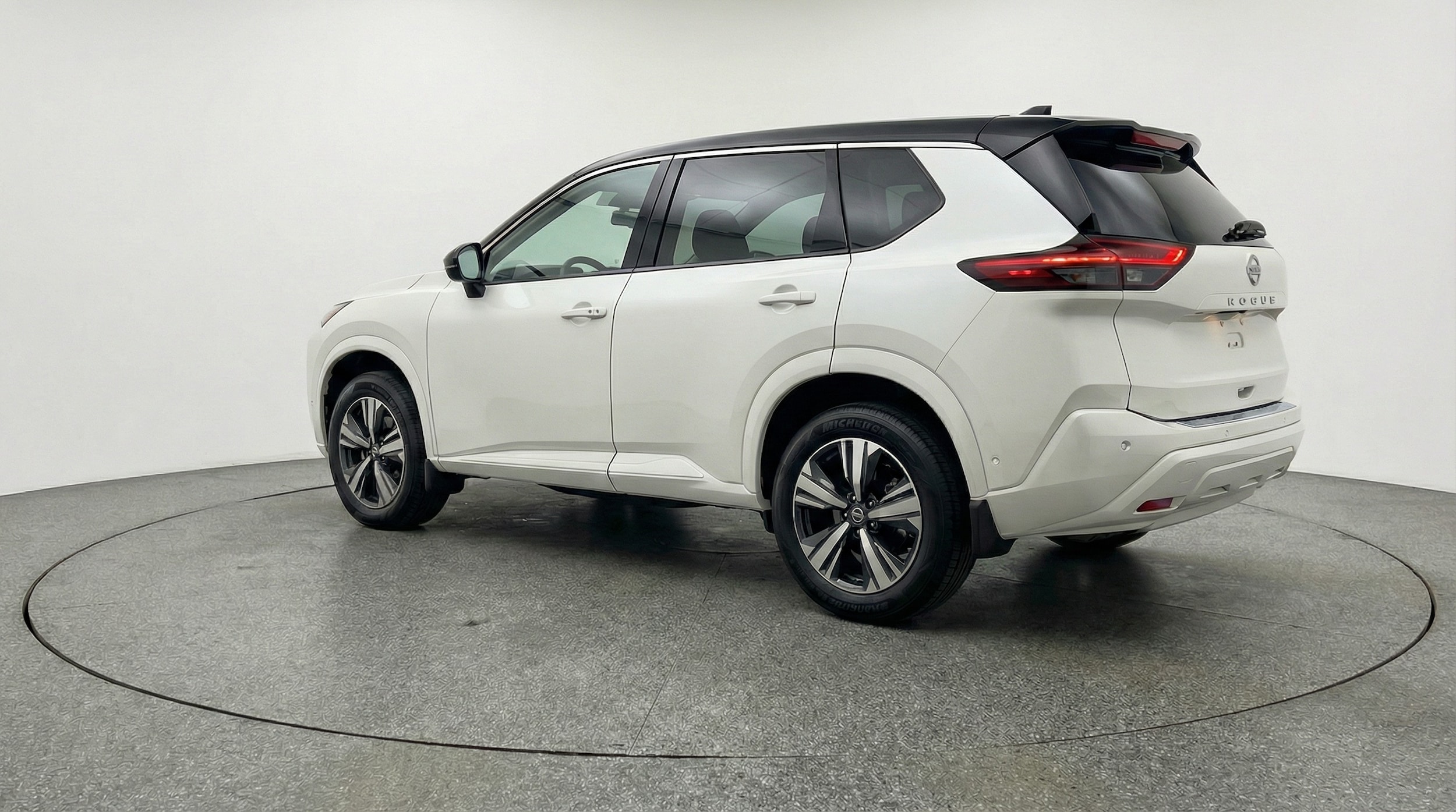 Thumbnail: 2025 Nissan Rogue - 5