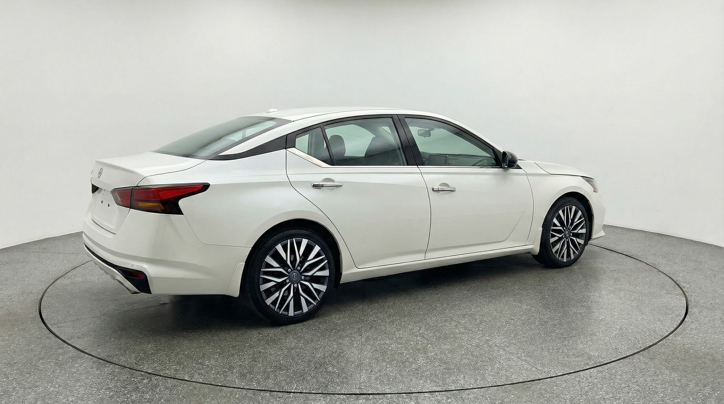 Thumbnail: 2025 Nissan Altima - 7