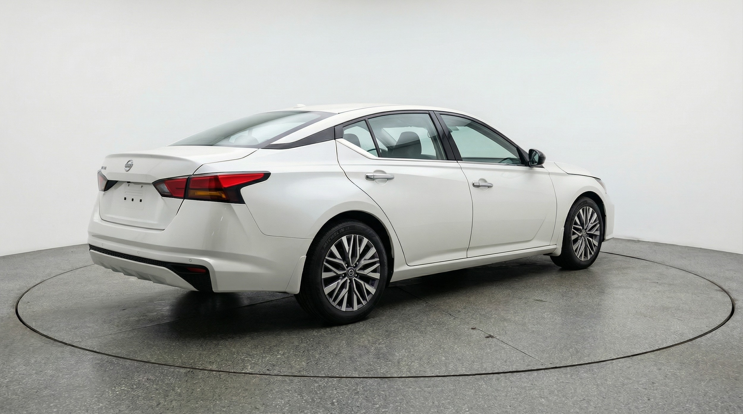 Thumbnail: 2025 Nissan Altima - 7