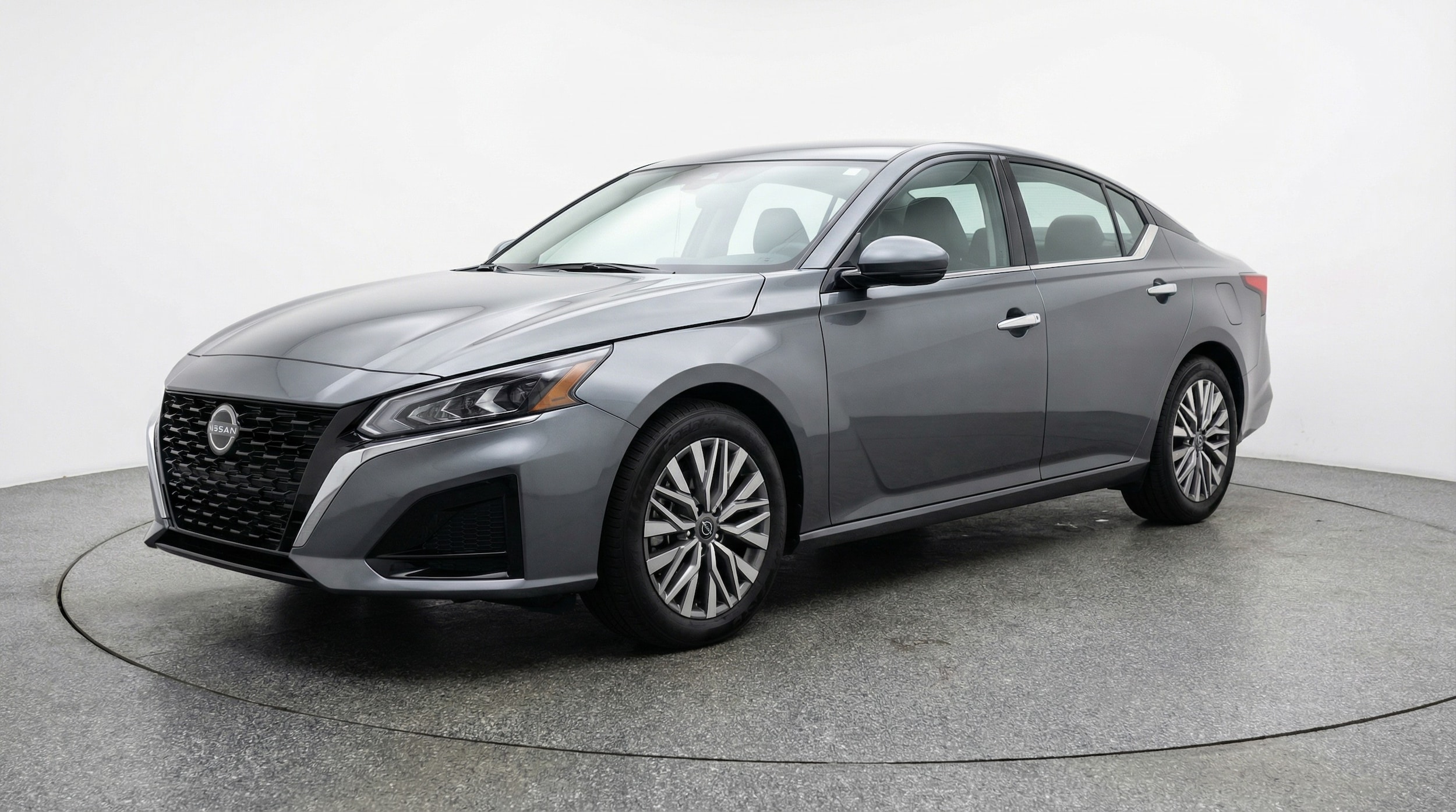 Thumbnail: 2025 Nissan Altima - 3