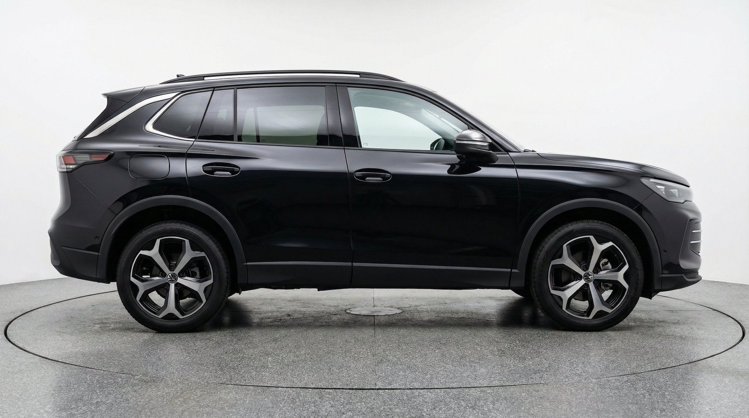 Thumbnail: 2026 Volkswagen Tiguan - 11