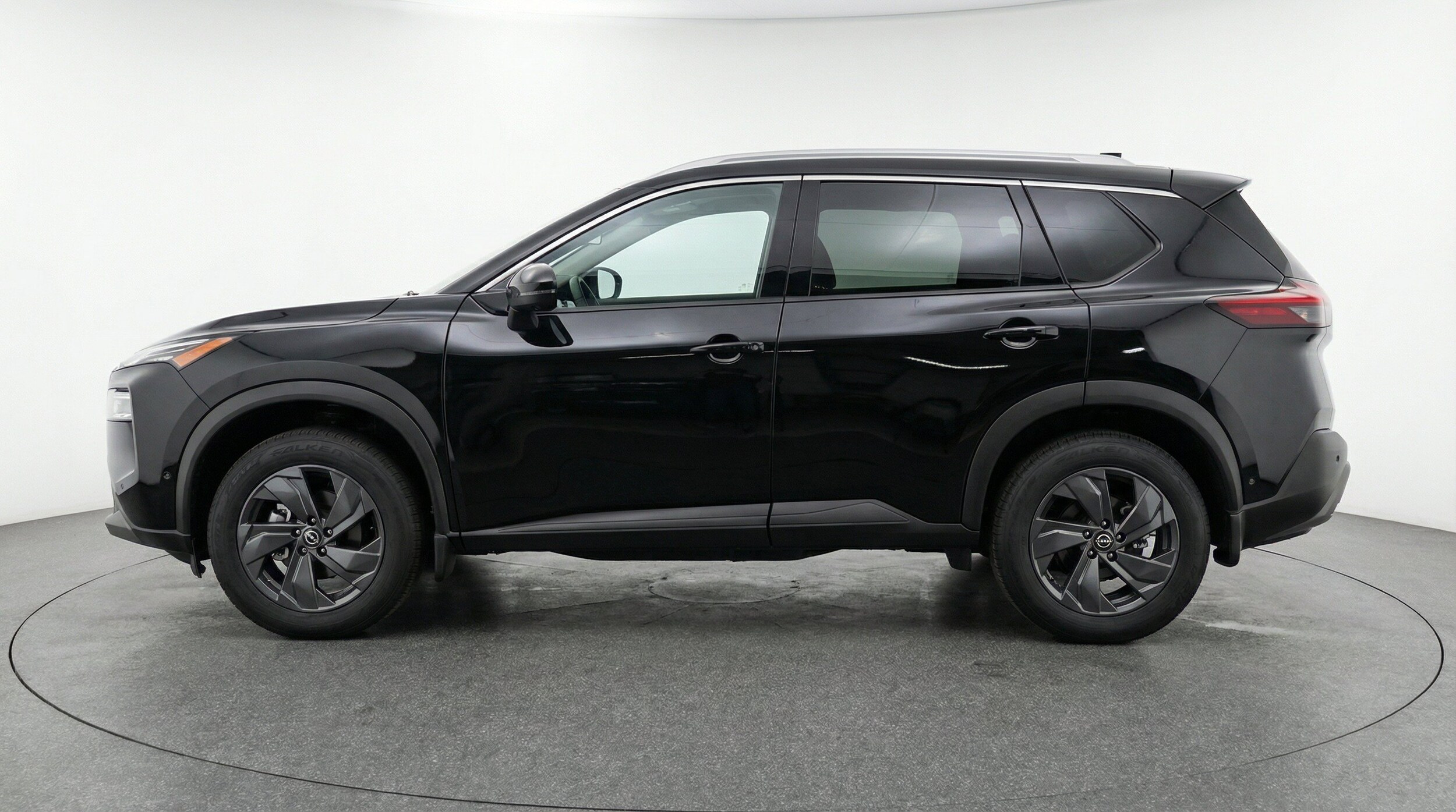 Thumbnail: 2025 Nissan Rogue - 5