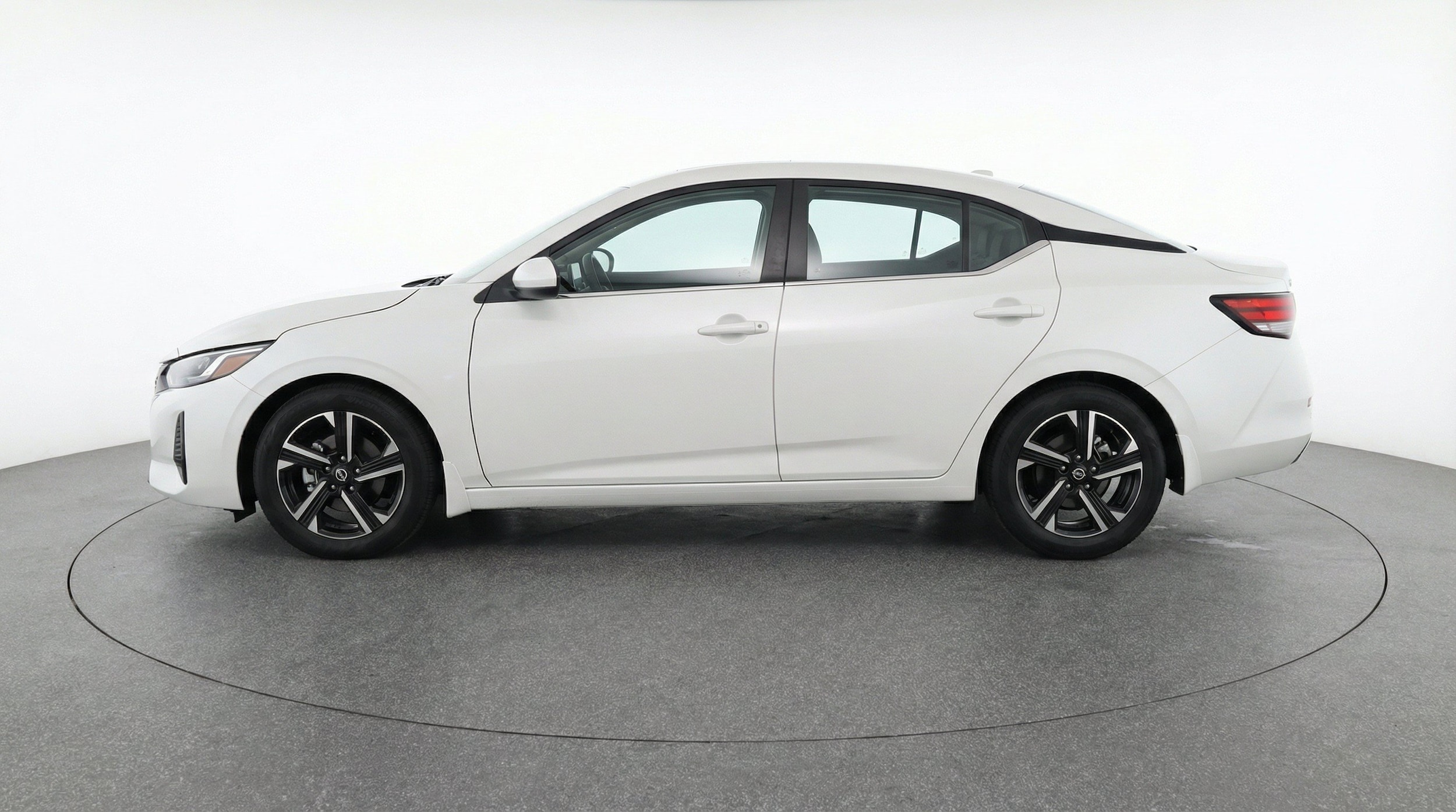 Thumbnail: 2025 Nissan Sentra - 5