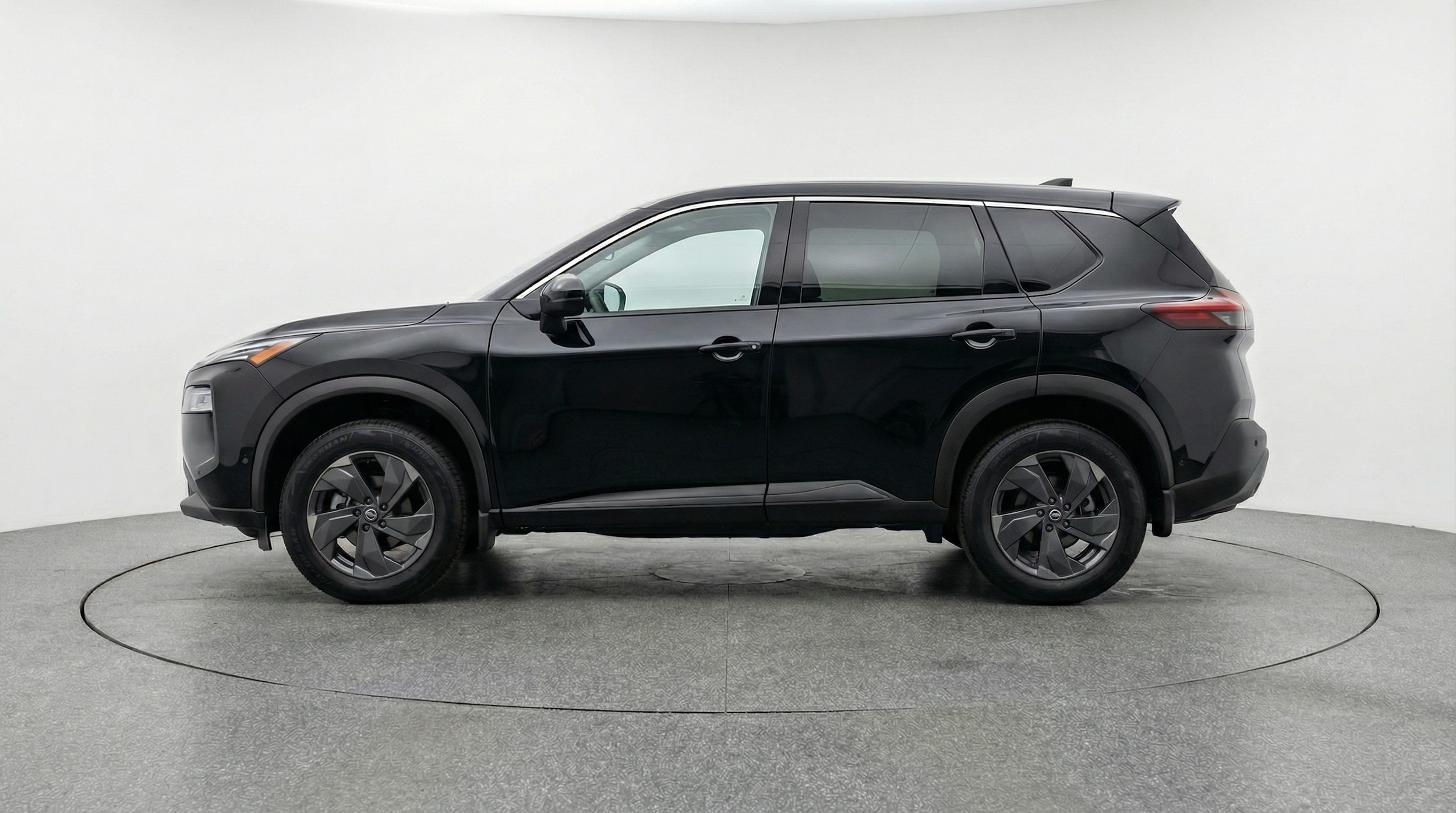 Thumbnail: 2025 Nissan Rogue - 4