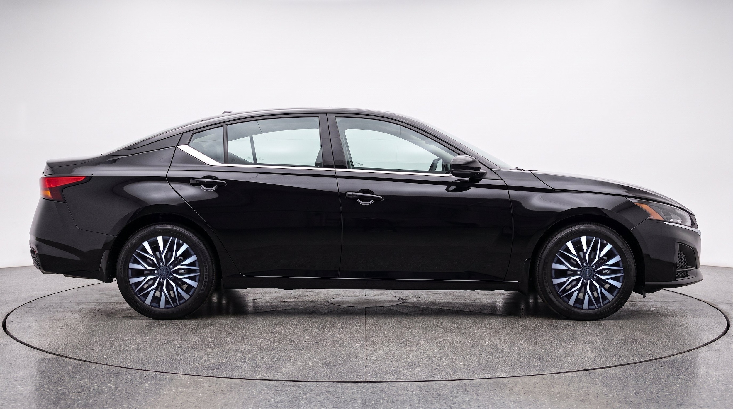 Thumbnail: 2026 Nissan Altima - 10