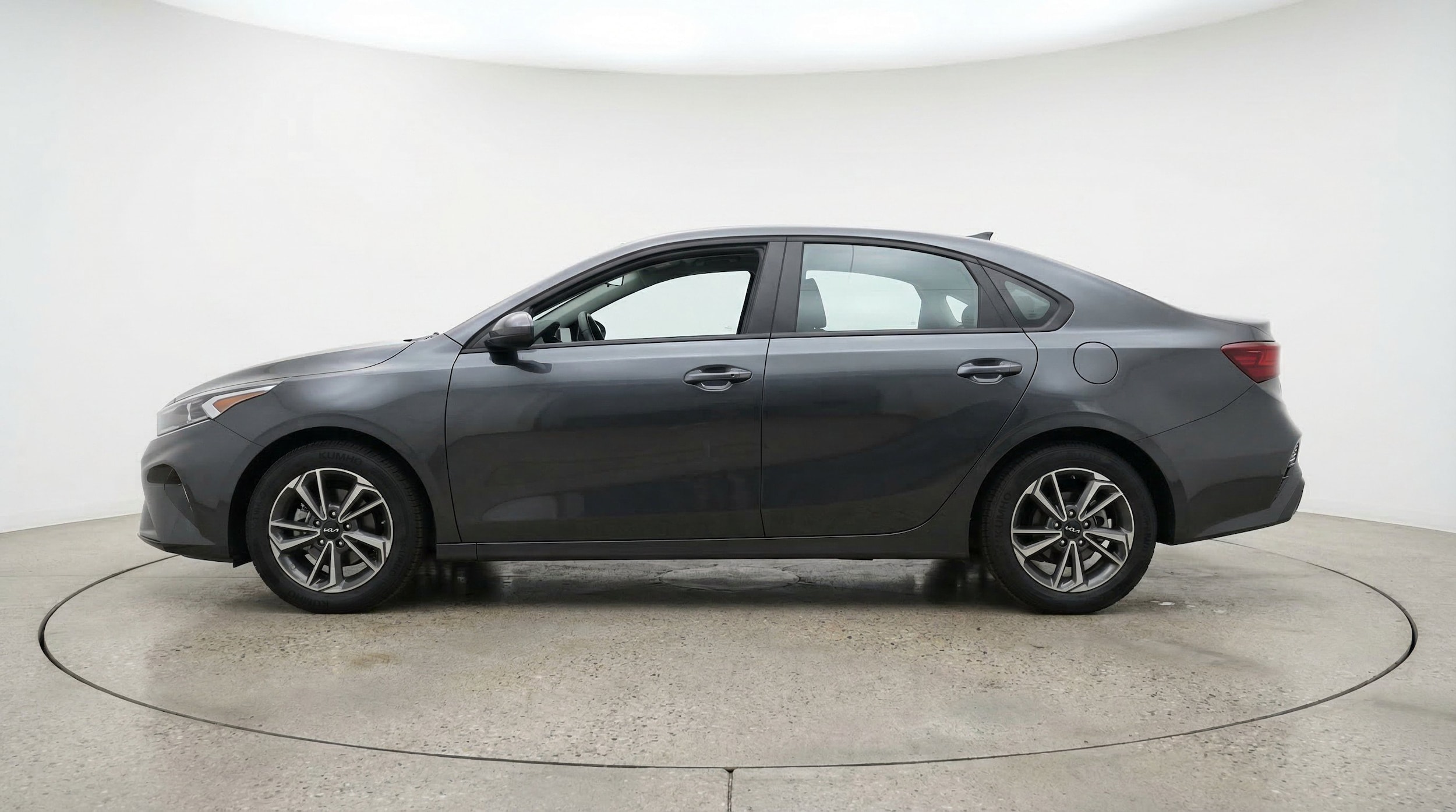 Thumbnail: 2024 Kia Forte - 5