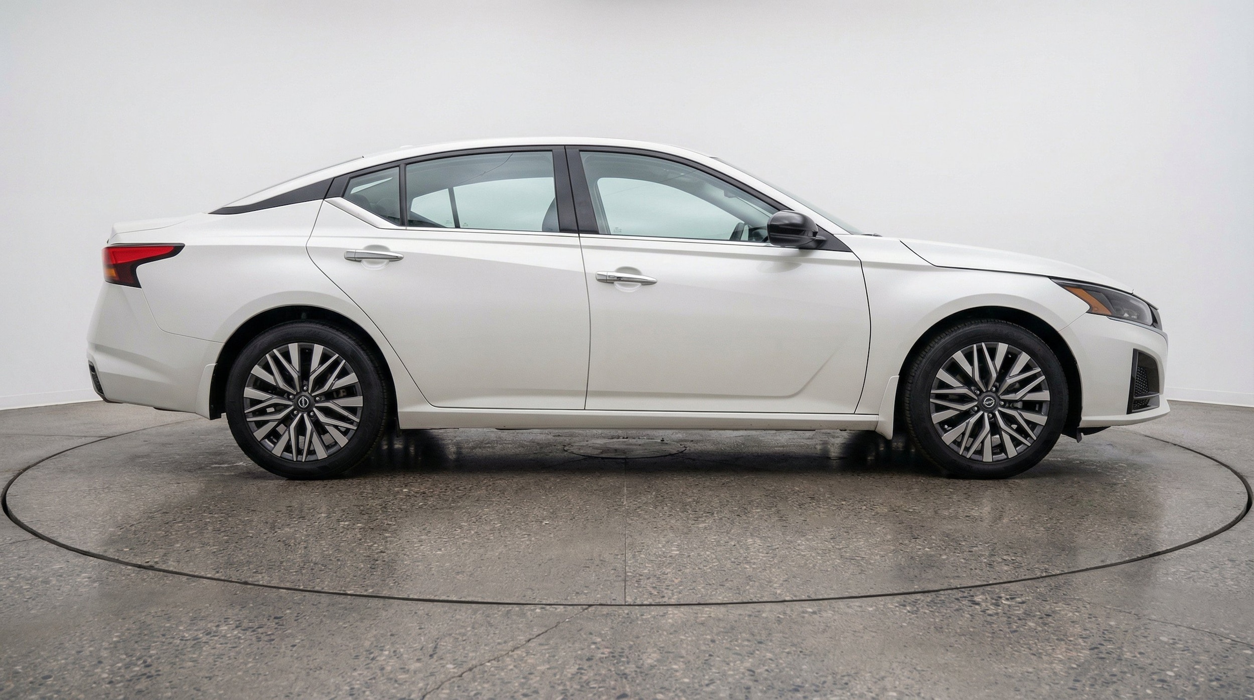 Thumbnail: 2025 Nissan Altima - 11