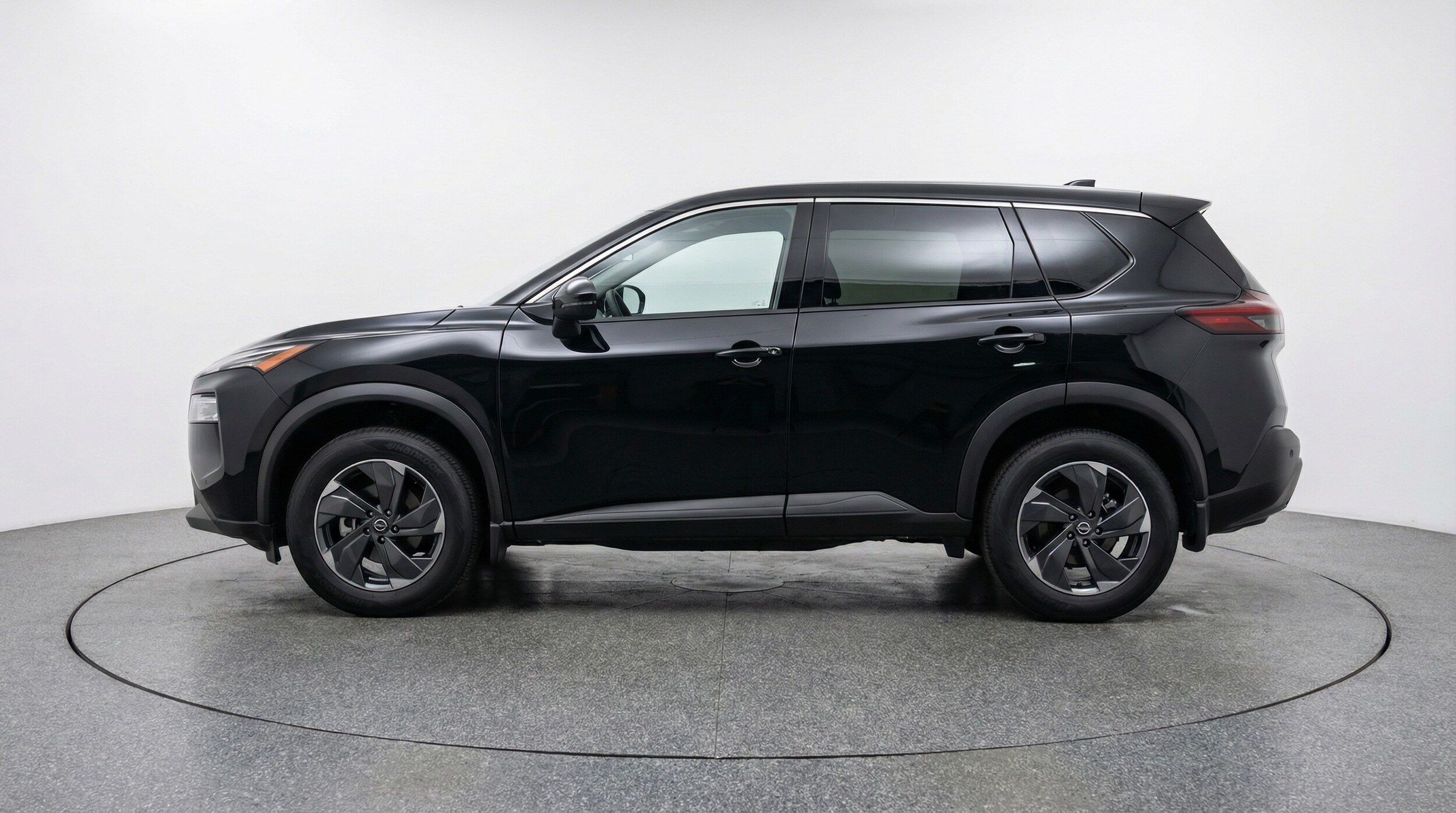 Thumbnail: 2025 Nissan Rogue - 4