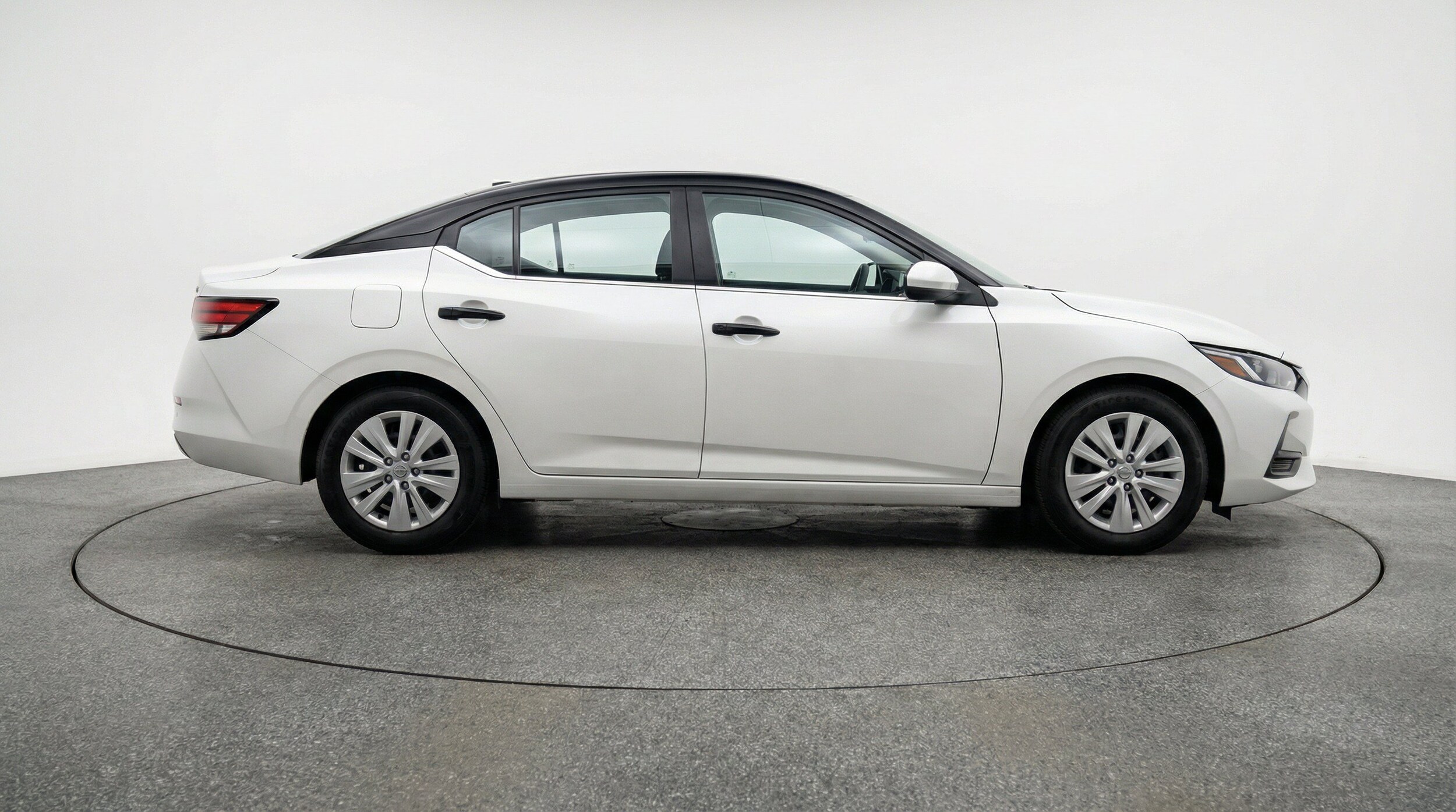 Thumbnail: 2025 Nissan Sentra - 10