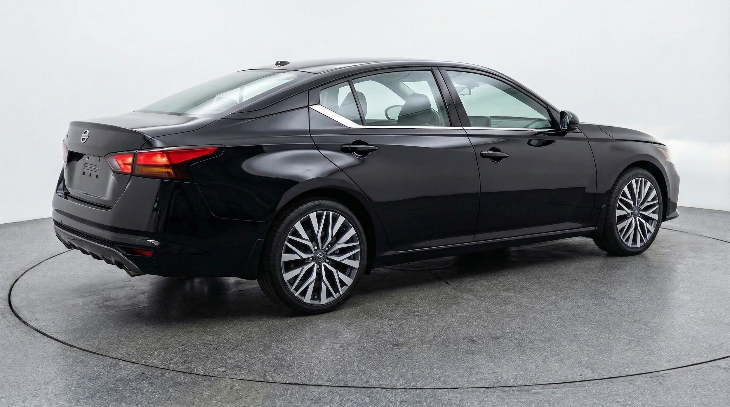 Thumbnail: 2025 Nissan Altima - 7