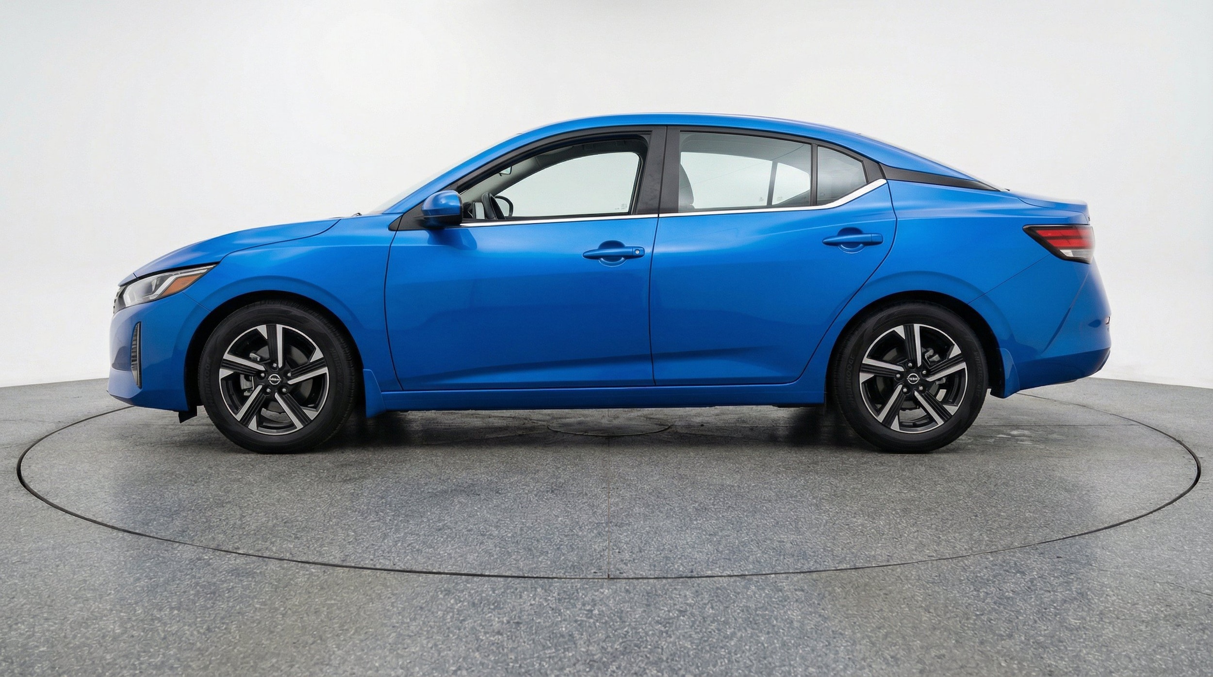 Thumbnail: 2025 Nissan Sentra - 5