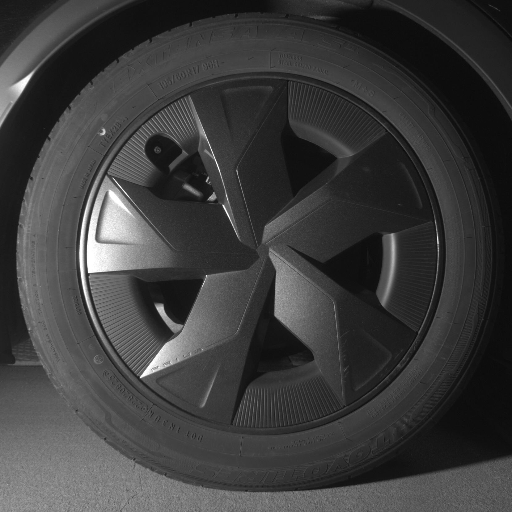 Thumbnail: 2025 Toyota Prius - 12