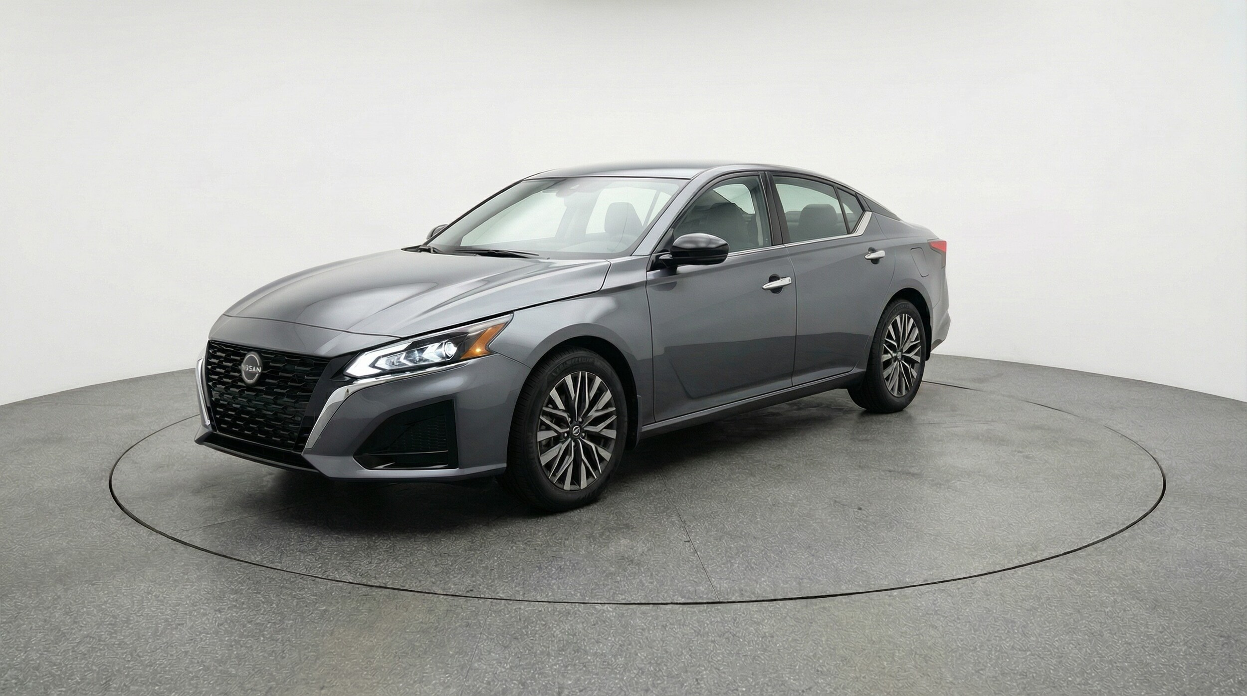 Thumbnail: 2025 Nissan Altima - 3