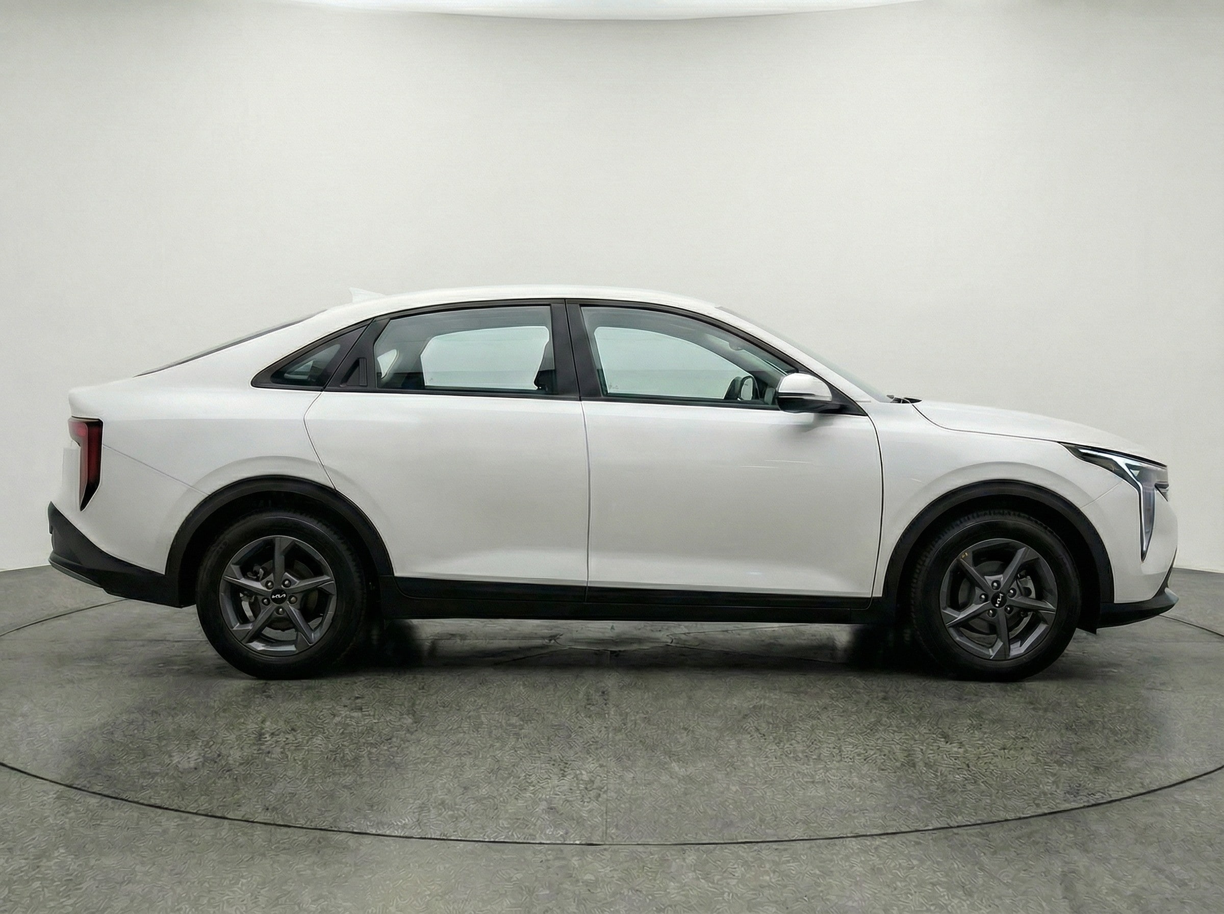 Thumbnail: 2025 Kia K4 - 8