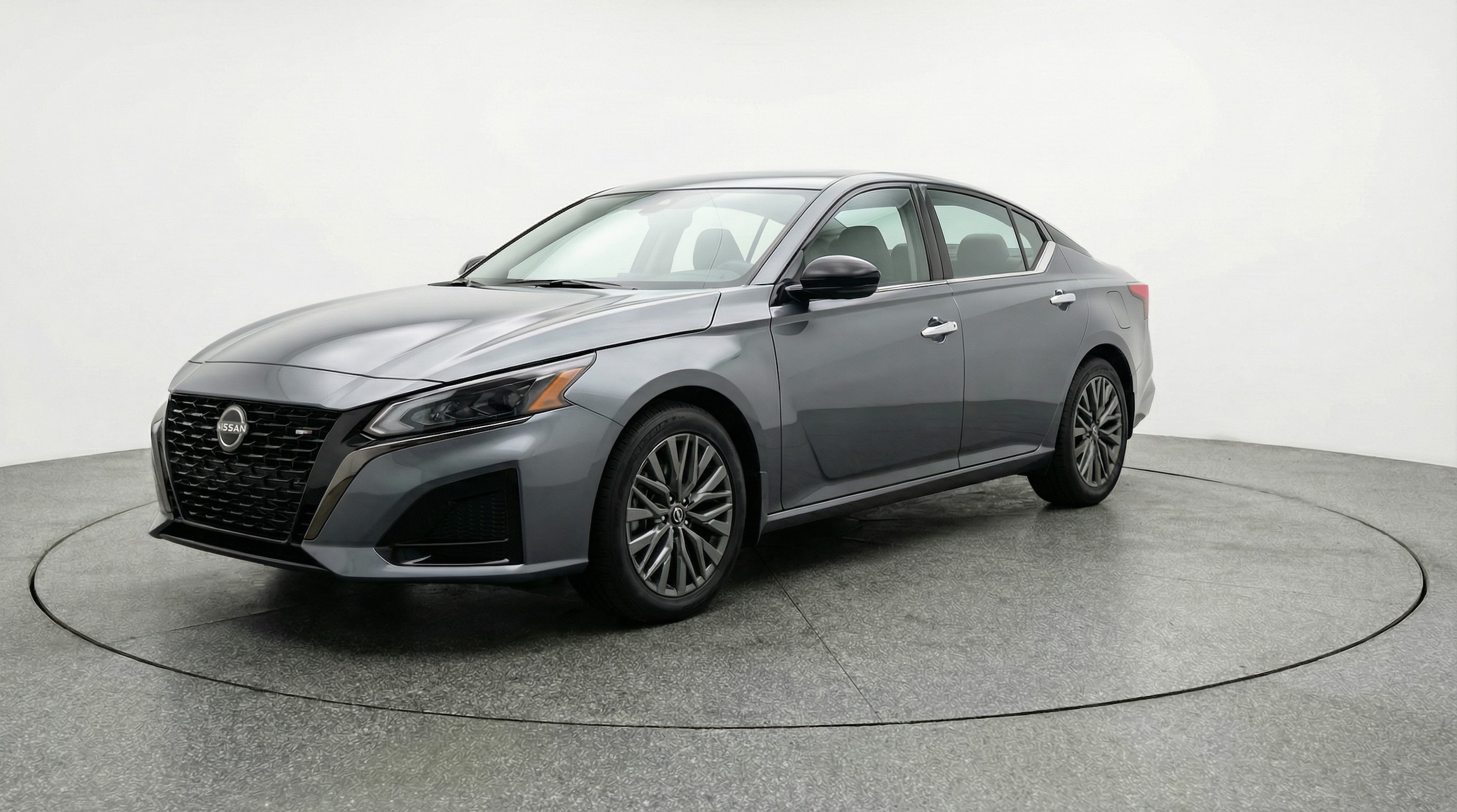 Thumbnail: 2025 Nissan Altima - 3