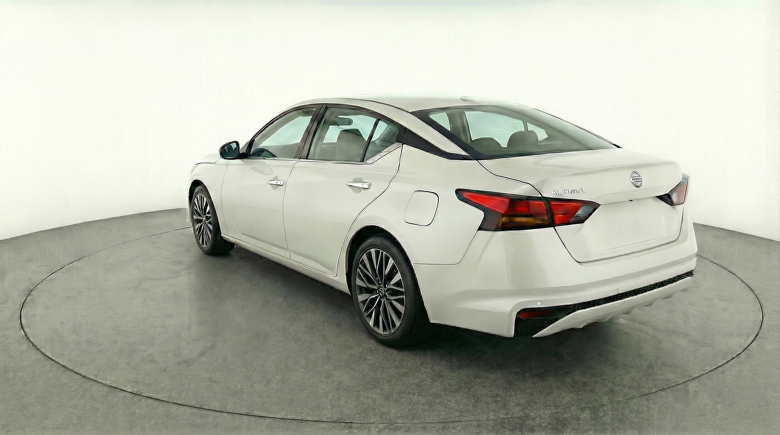 Thumbnail: 2025 Nissan Altima - 5