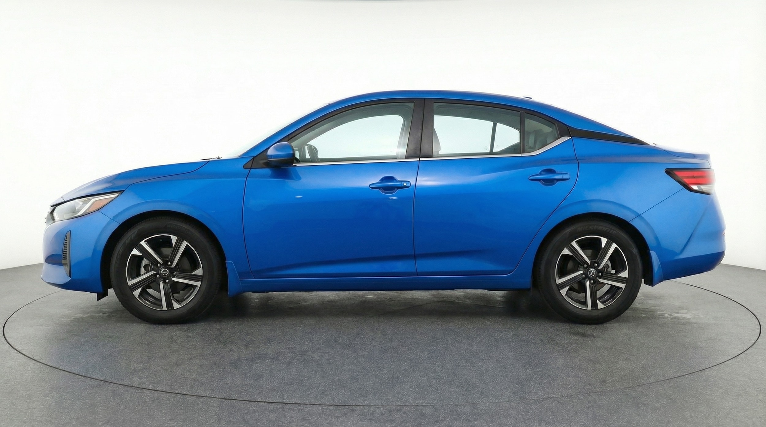 Thumbnail: 2025 Nissan Sentra - 4