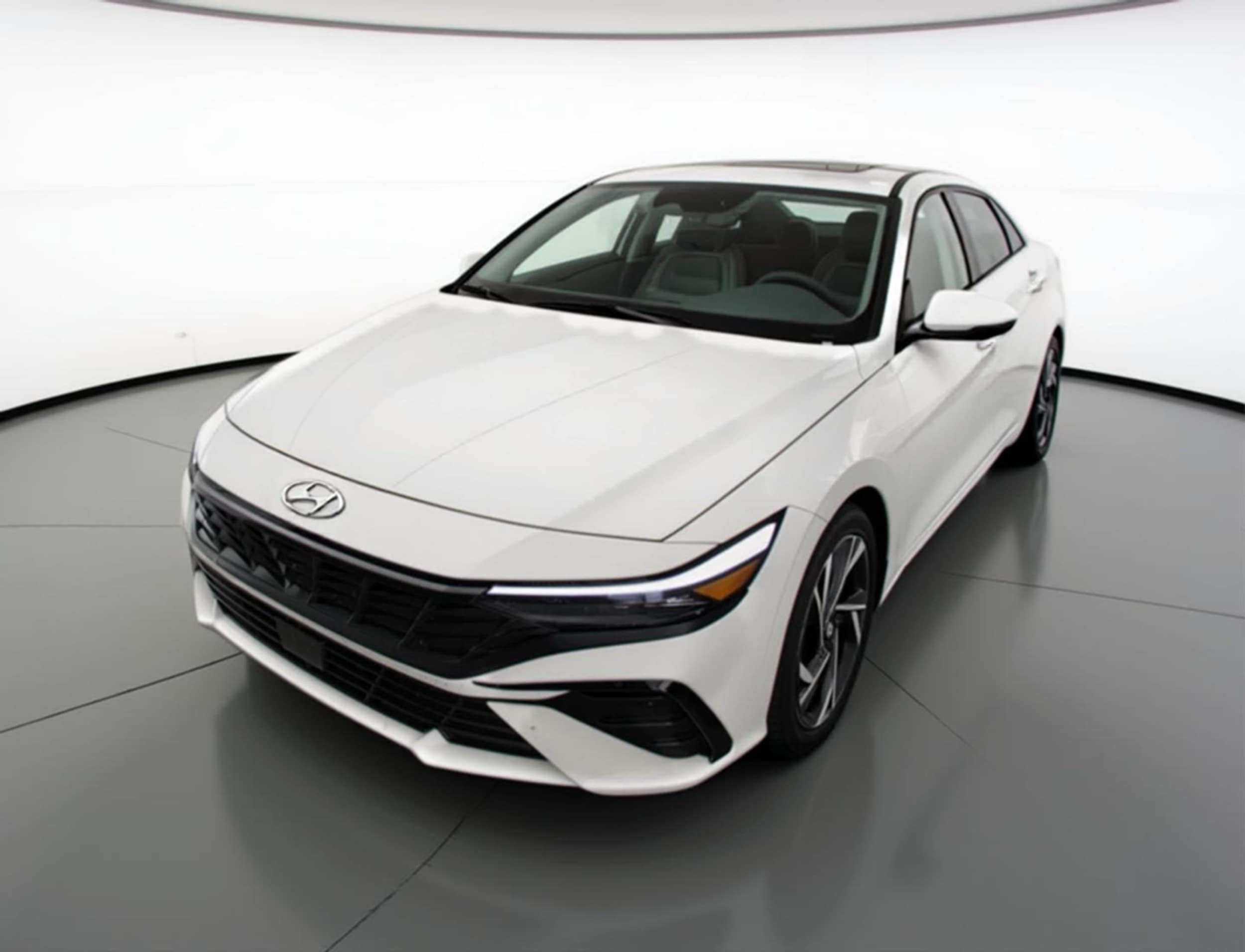 Thumbnail: 2025 Hyundai Elantra - 3