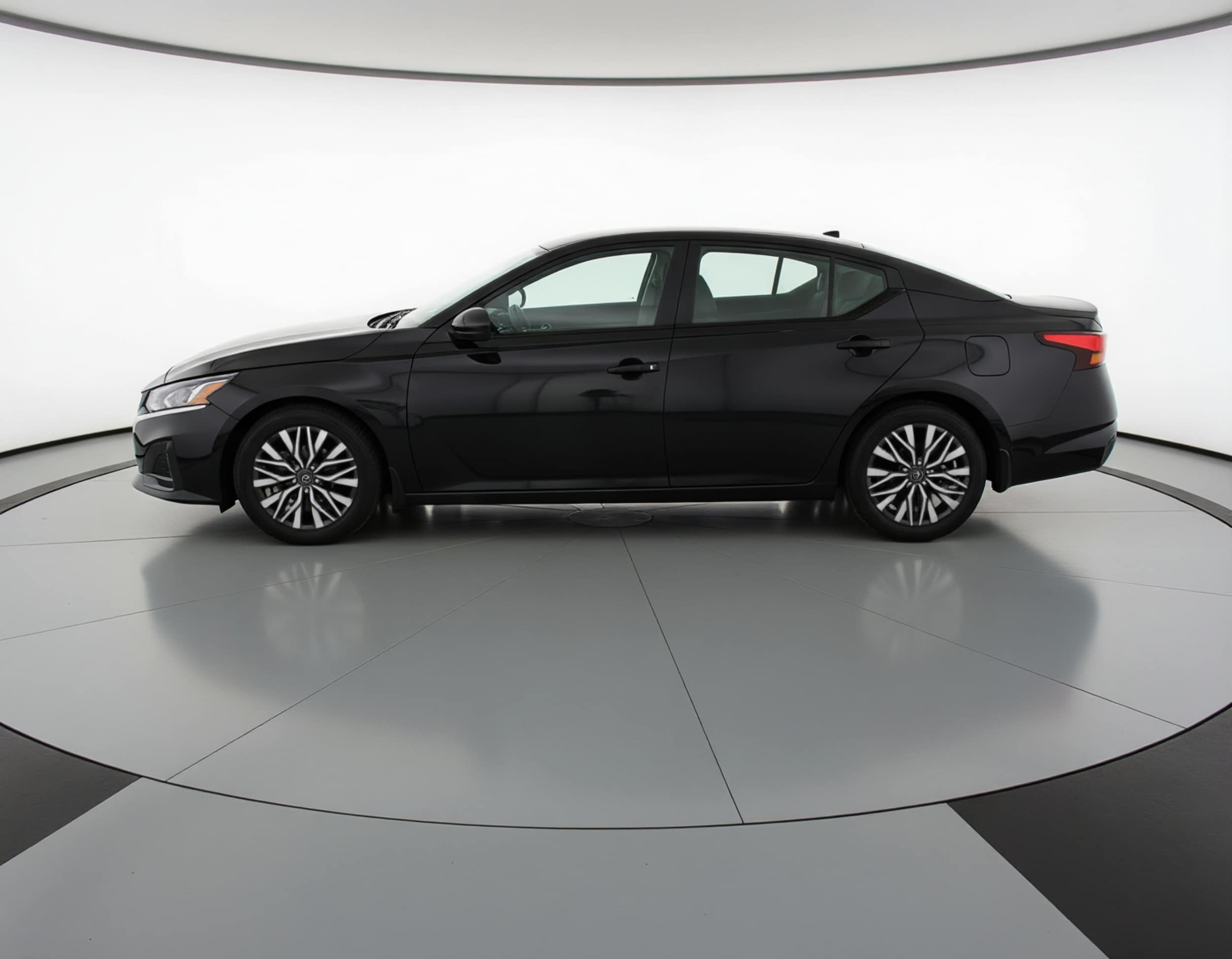 Thumbnail: 2025 Nissan Altima - 4