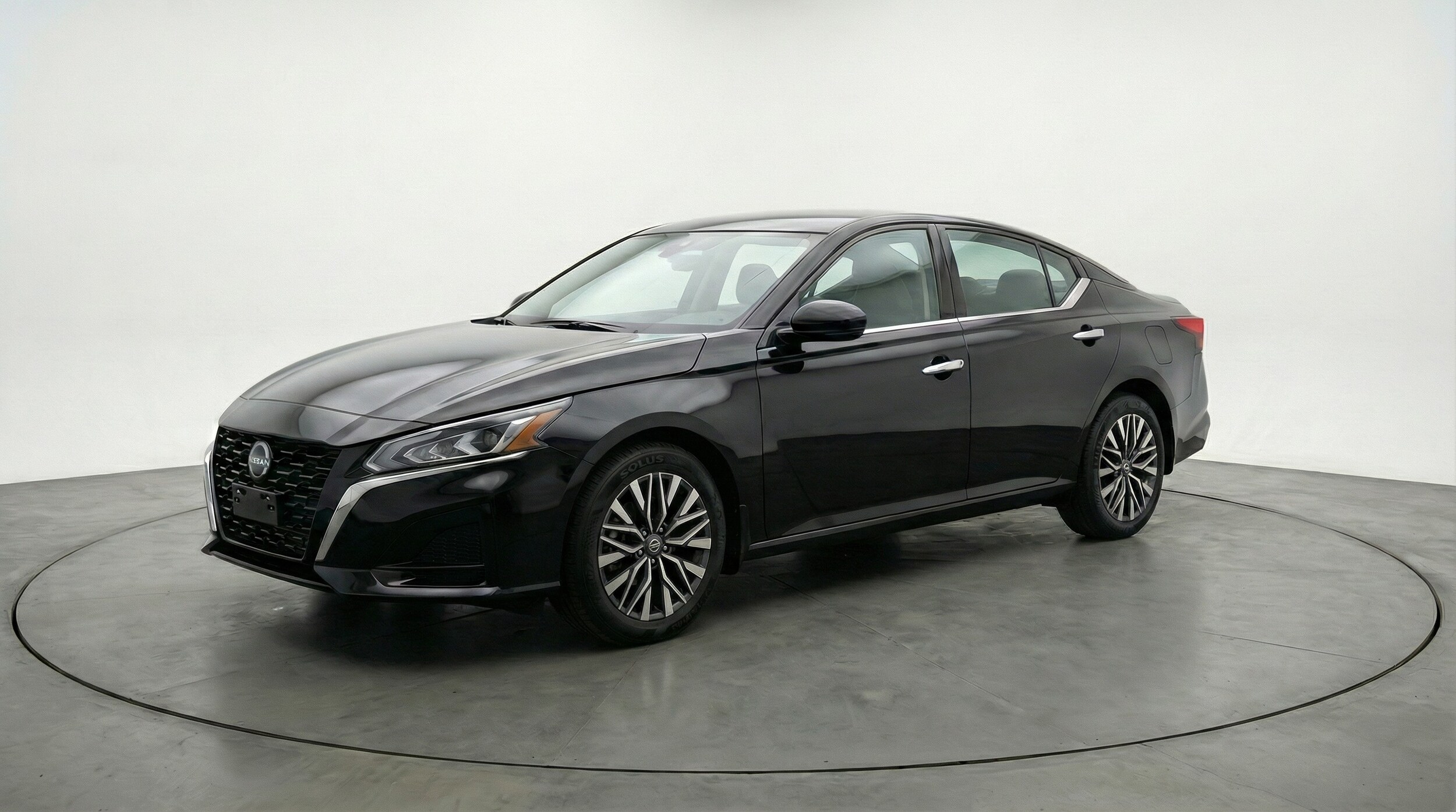 Thumbnail: 2025 Nissan Altima - 3