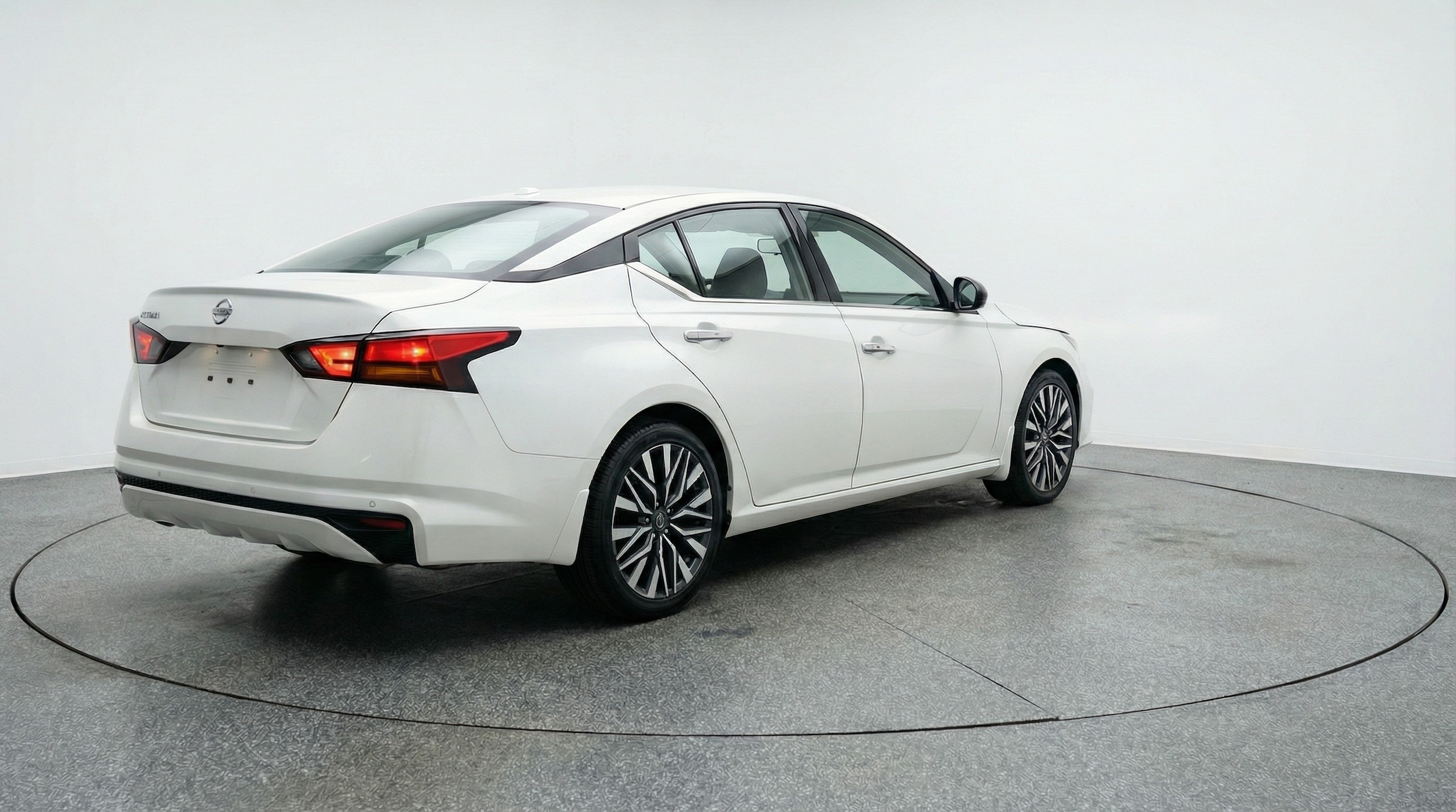 Thumbnail: 2025 Nissan Altima - 7