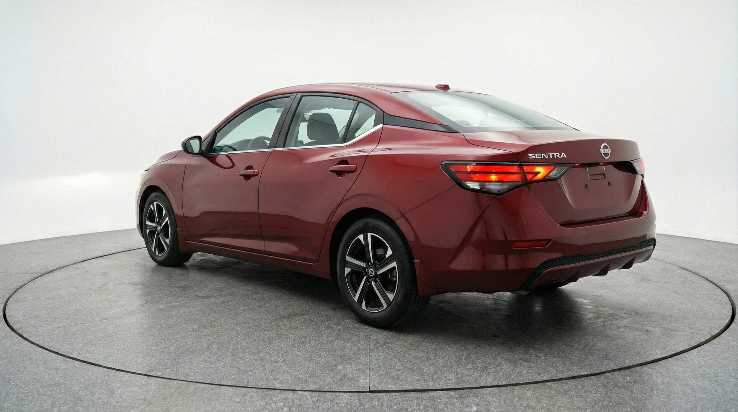 Thumbnail: 2025 Nissan Sentra - 5