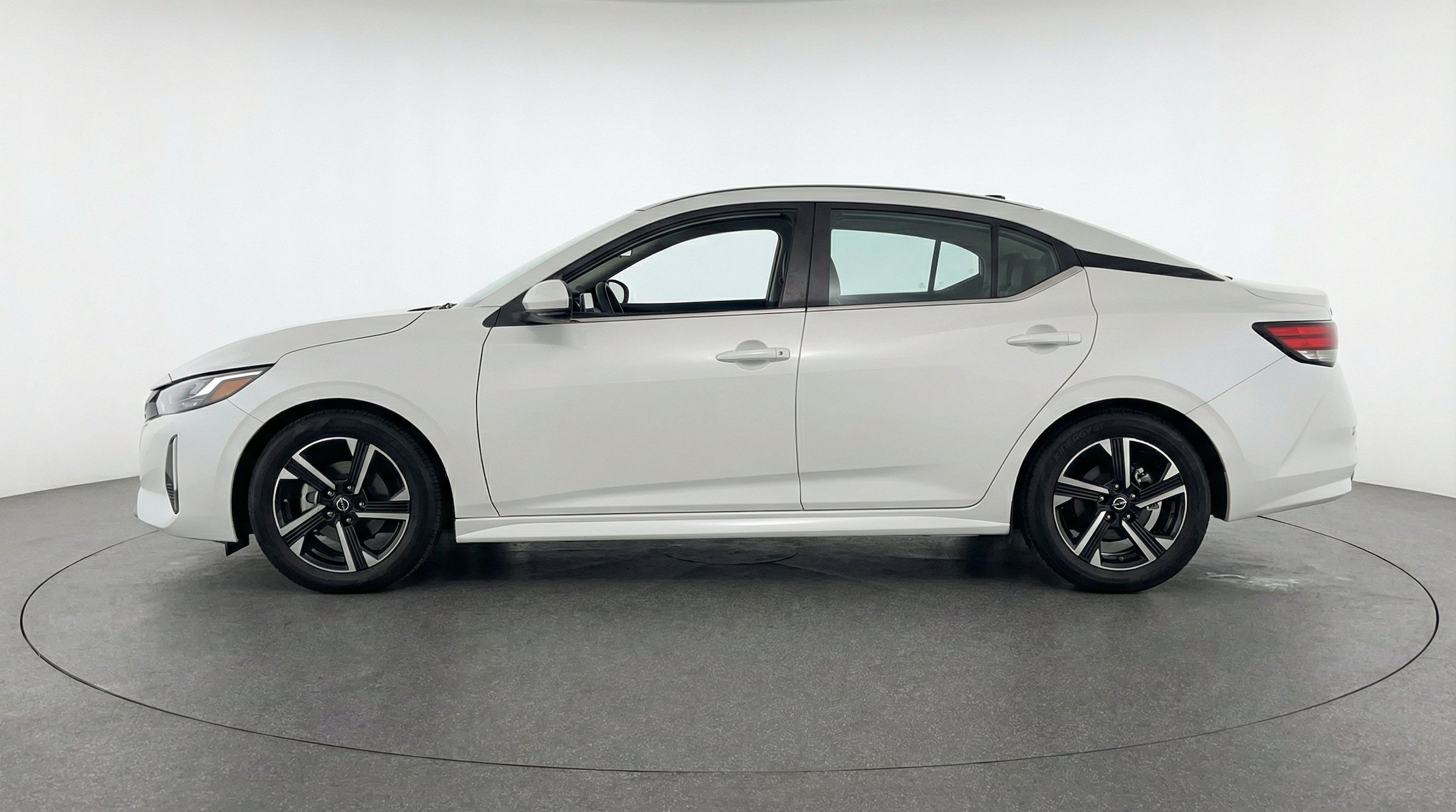 Thumbnail: 2025 Nissan Sentra - 5