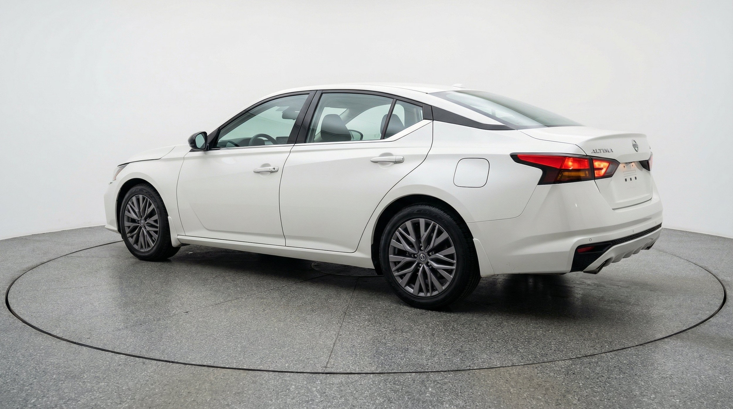 Thumbnail: 2025 Nissan Altima - 6