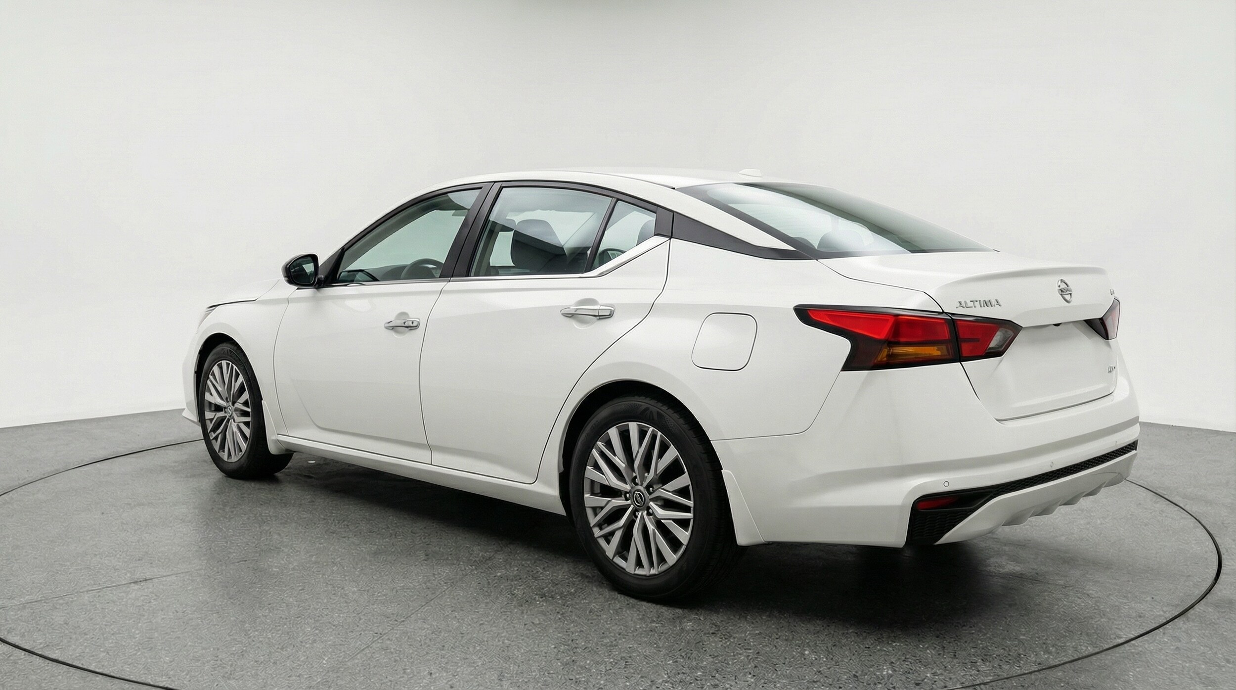 Thumbnail: 2025 Nissan Altima - 5