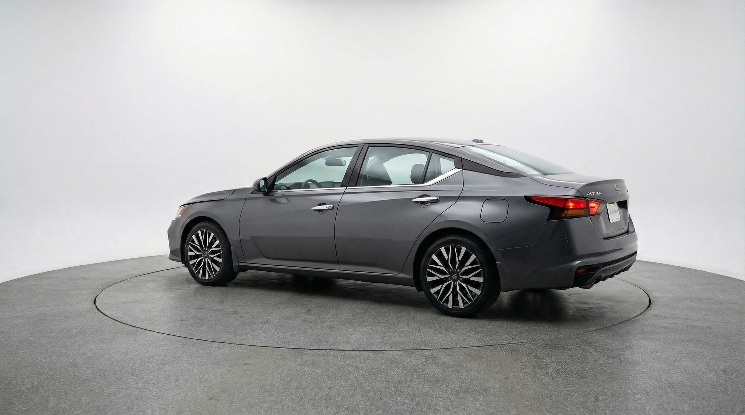 Thumbnail: 2025 Nissan Altima - 5