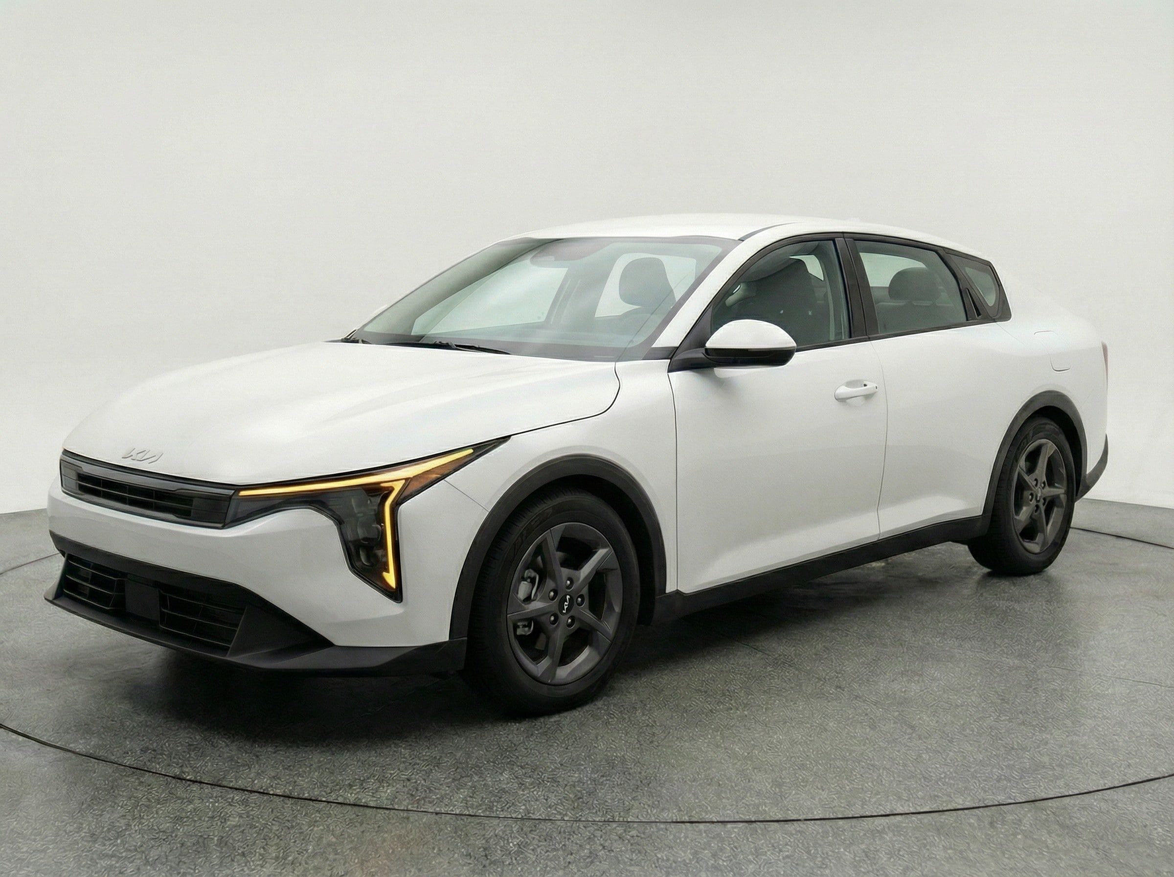 Thumbnail: 2025 Kia K4 - 3