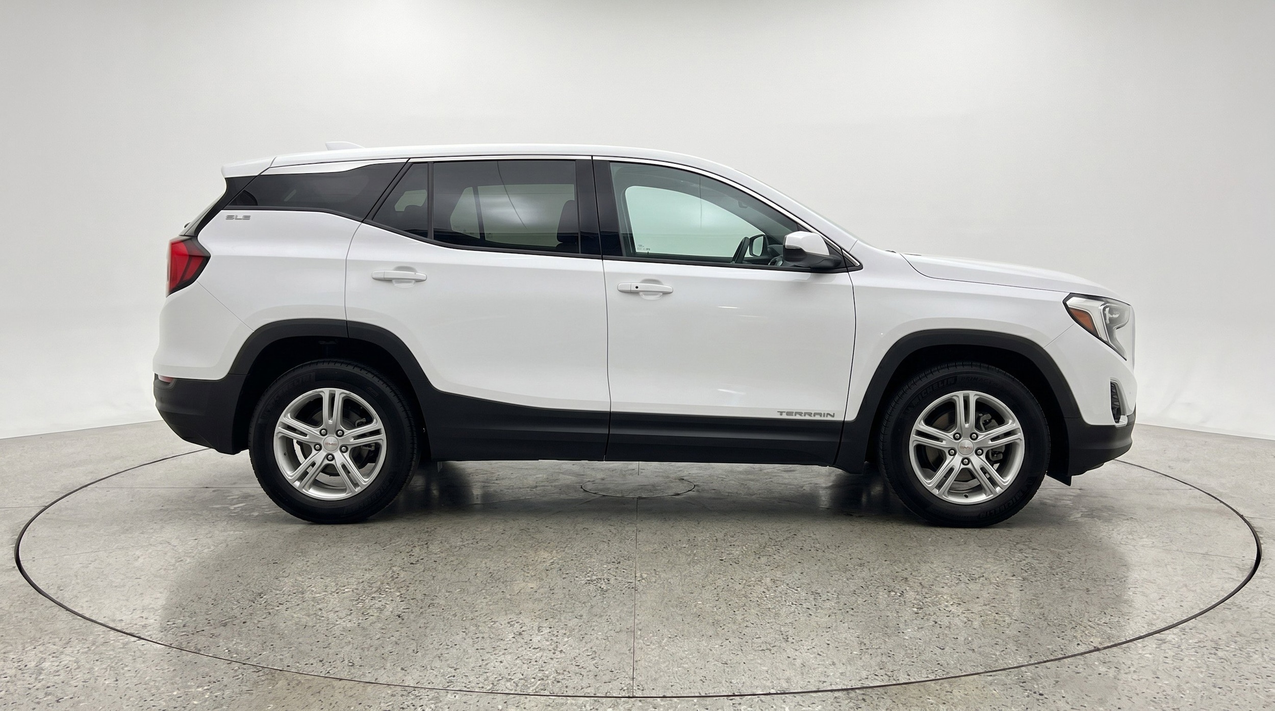 Thumbnail: 2024 GMC Terrain - 11