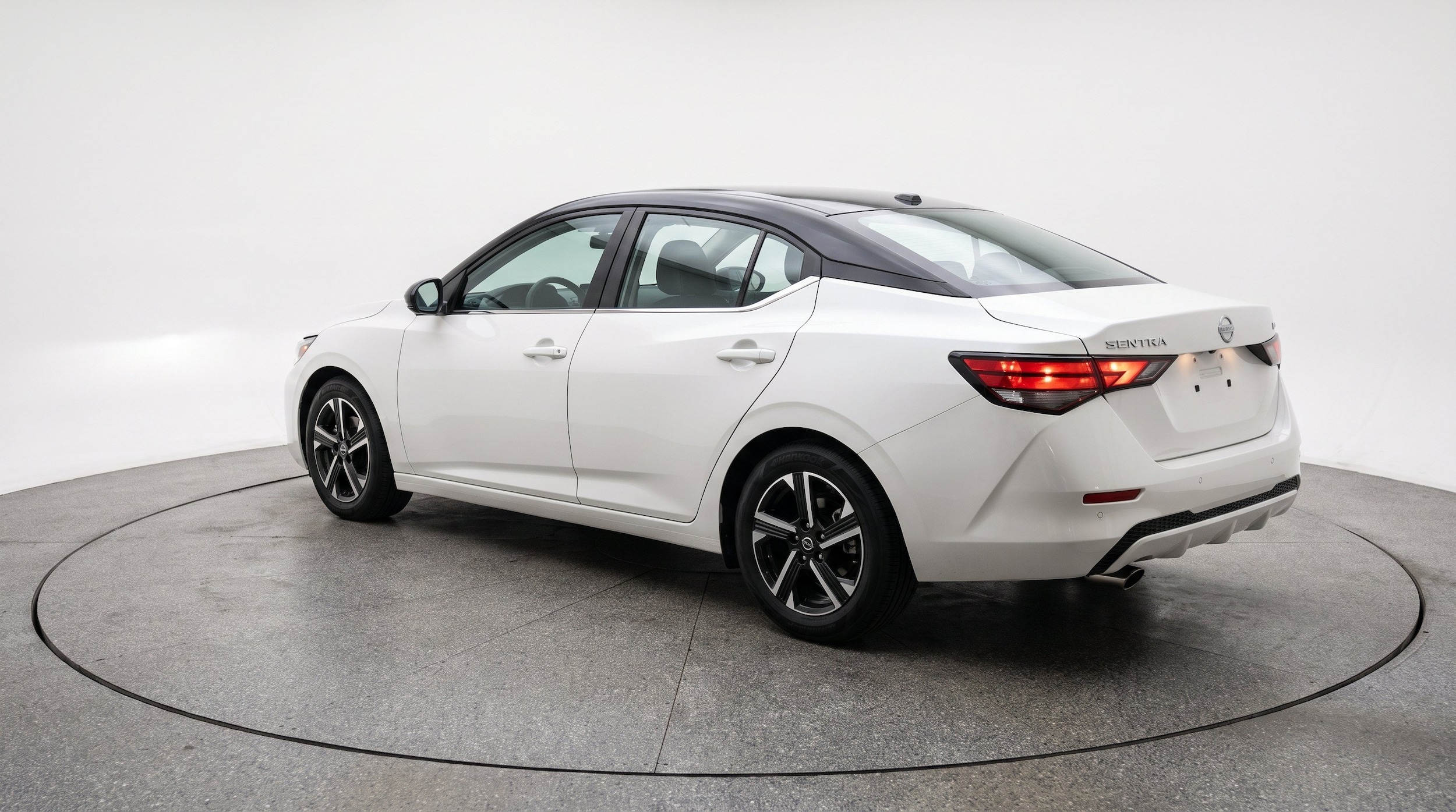 Thumbnail: 2025 Nissan Sentra - 6