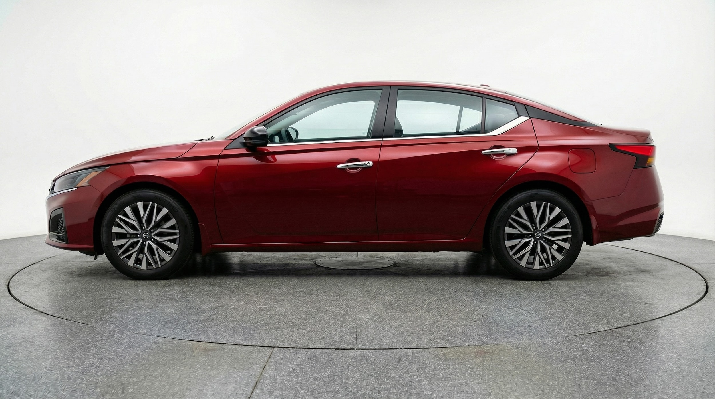 Thumbnail: 2025 Nissan Altima - 4