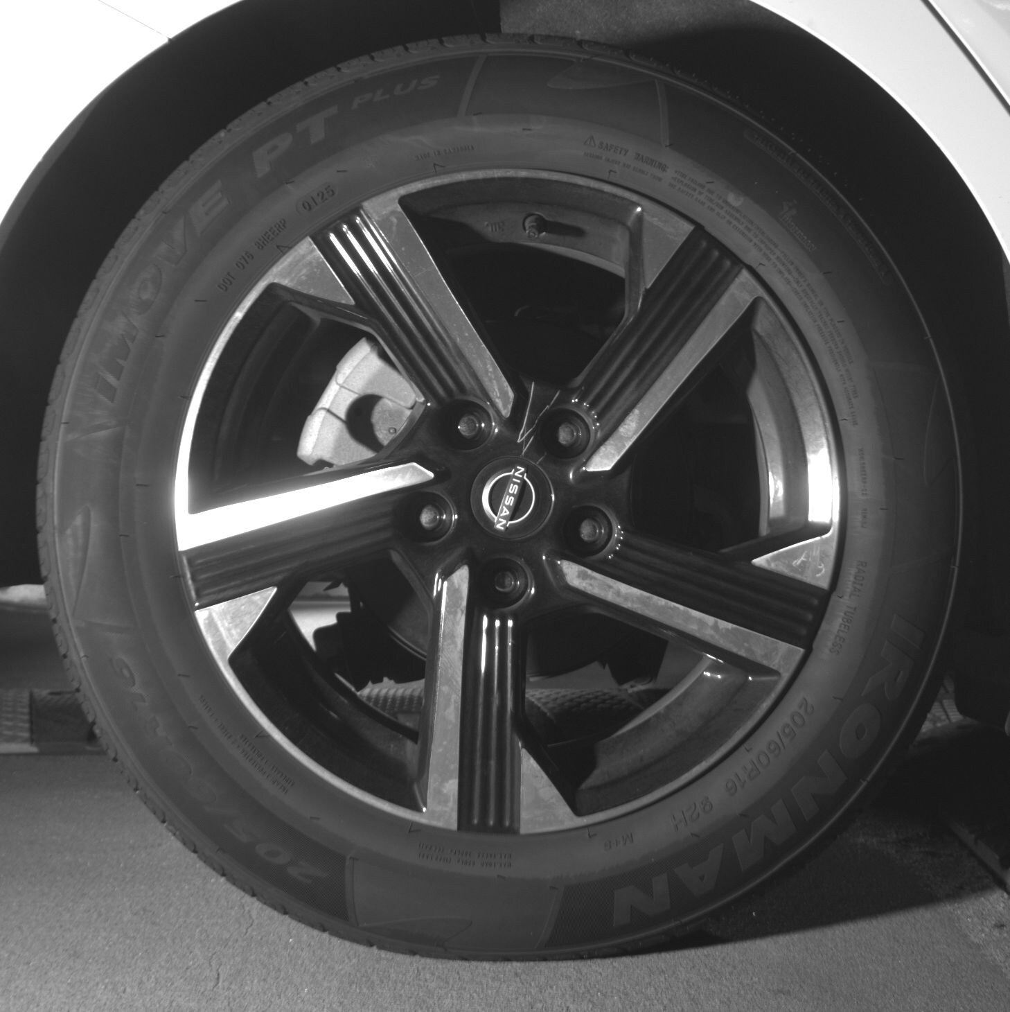 Thumbnail: 2025 Nissan Sentra - 12