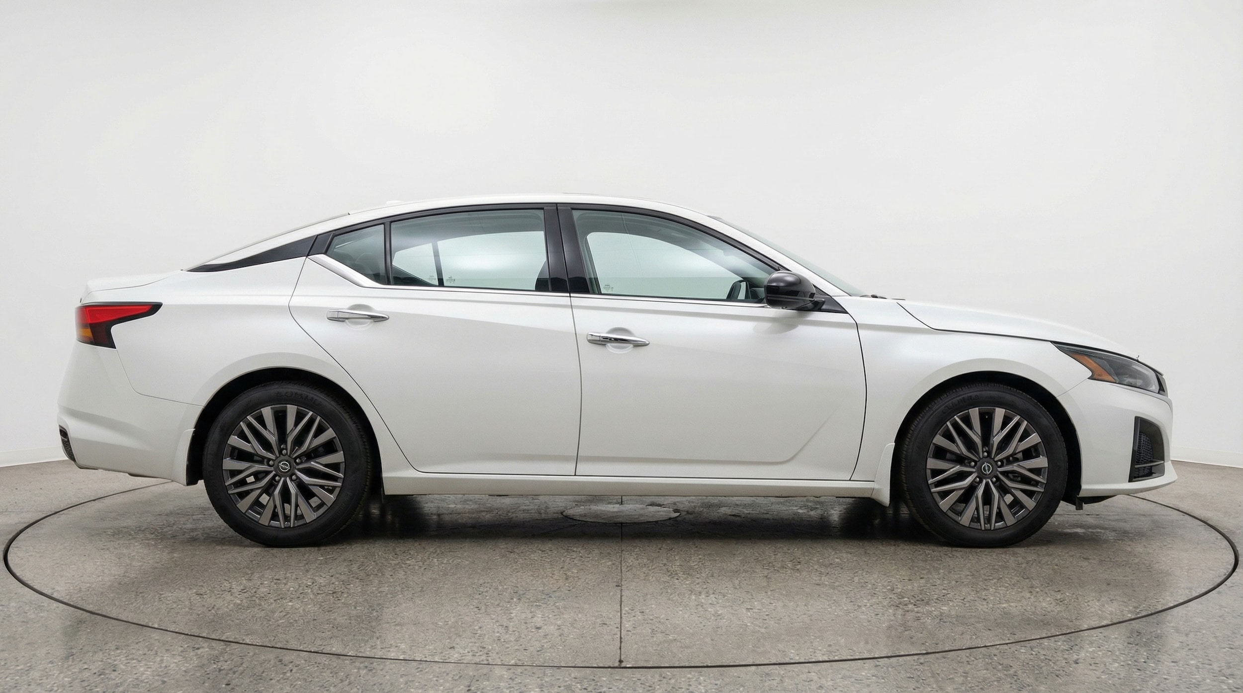 Thumbnail: 2025 Nissan Altima - 8