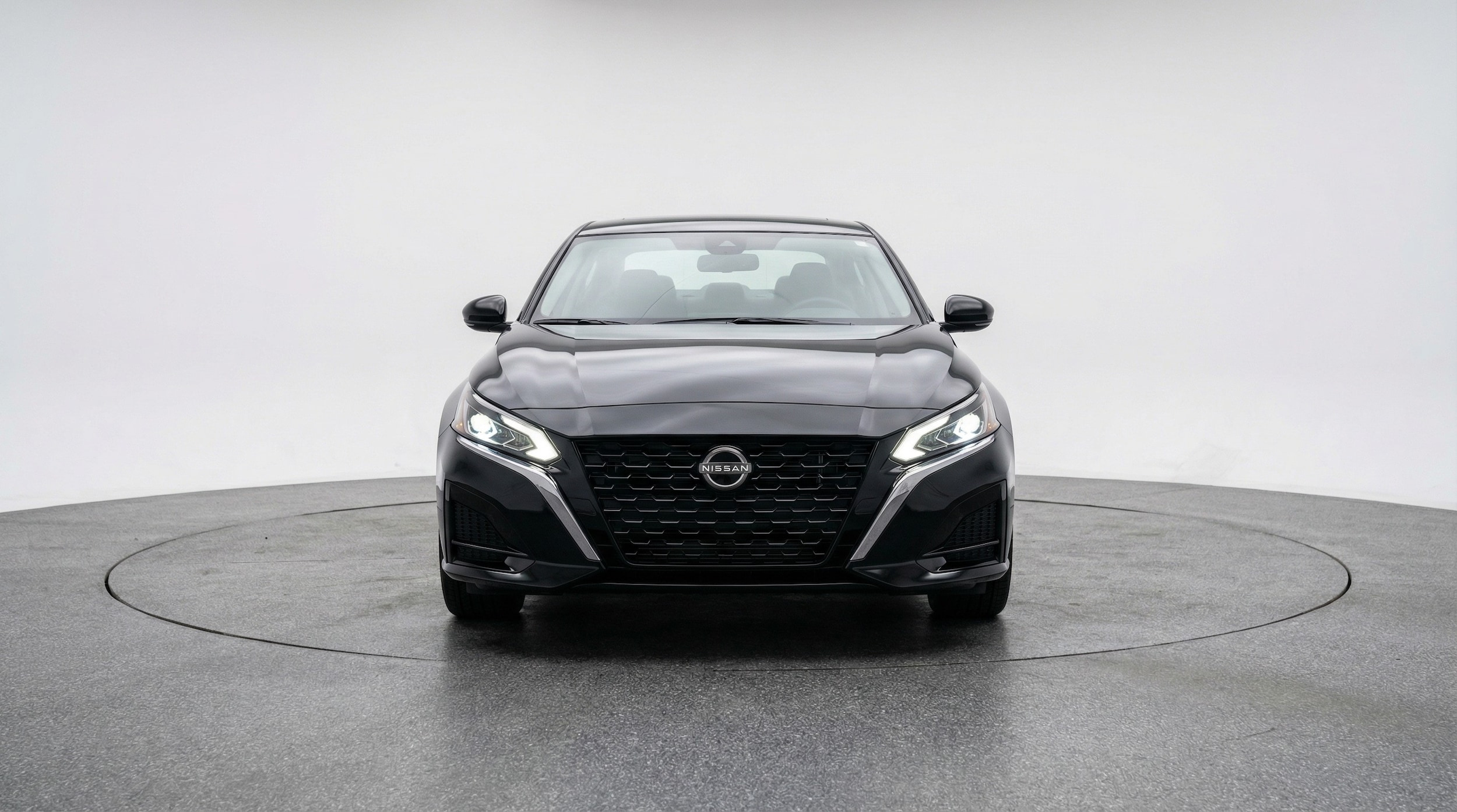 Thumbnail: 2025 Nissan Altima - 2