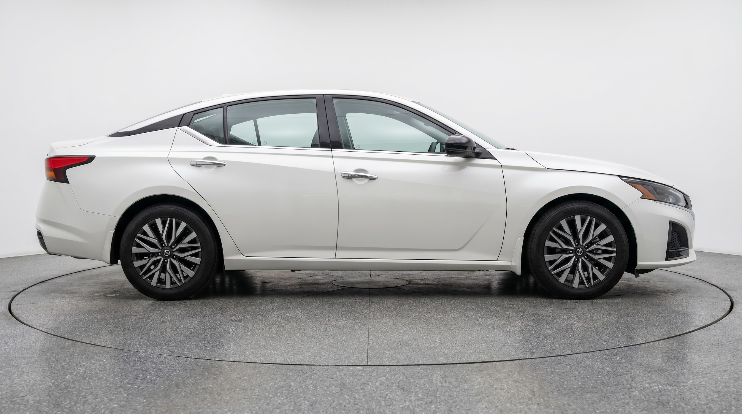 Thumbnail: 2025 Nissan Altima - 8