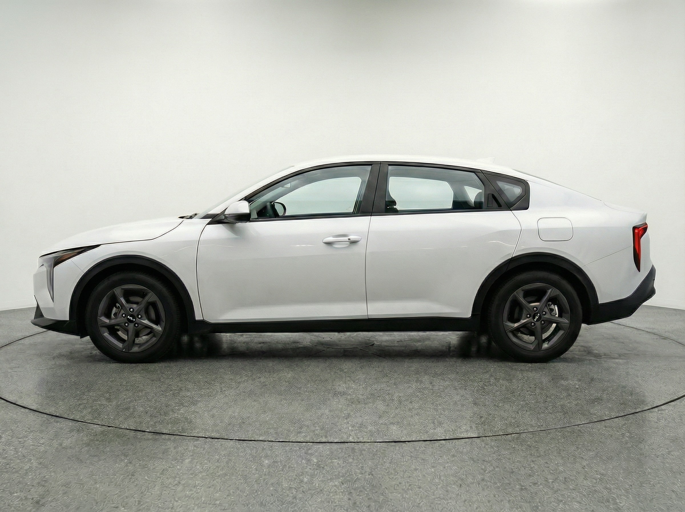 Thumbnail: 2025 Kia K4 - 4