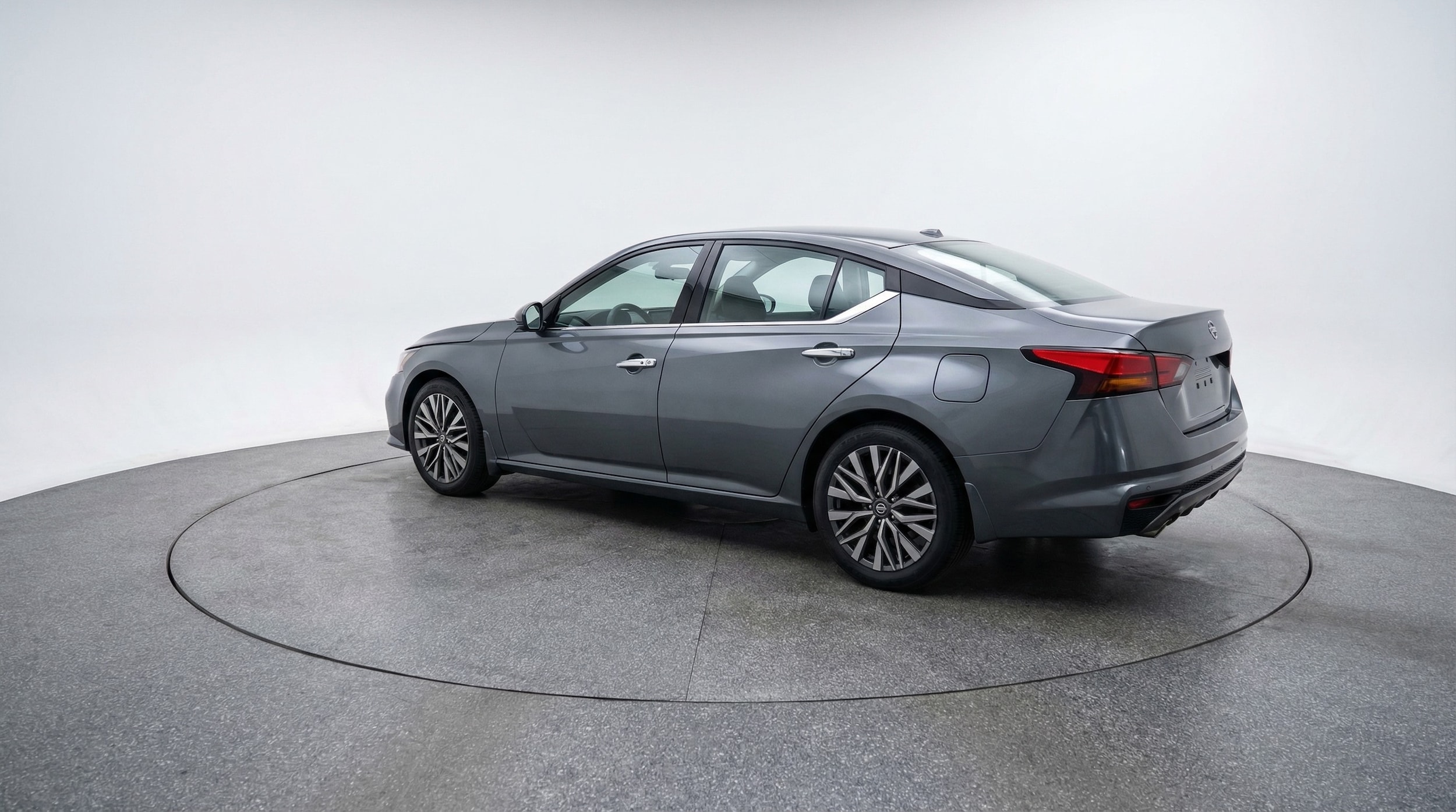 Thumbnail: 2025 Nissan Altima - 5