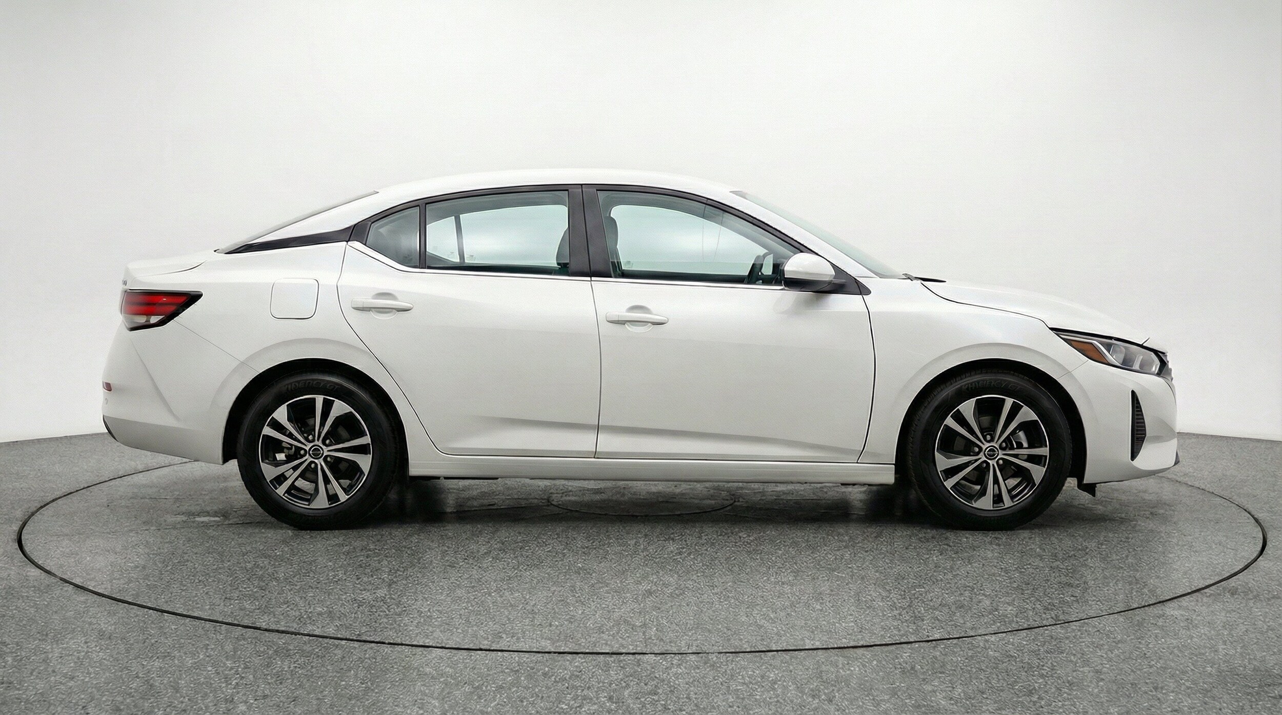 Thumbnail: 2025 Nissan Sentra - 11